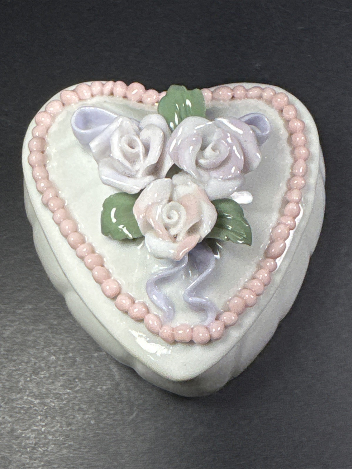 Vintage Enesco Trinket Box + Lid Ceramic Porcelain 3-D Pink Roses Ribbon Bow Vintage Enesco Trinket Box + Lid Ceramic Porcelain 3-D Pink Roses Ribbon Bow