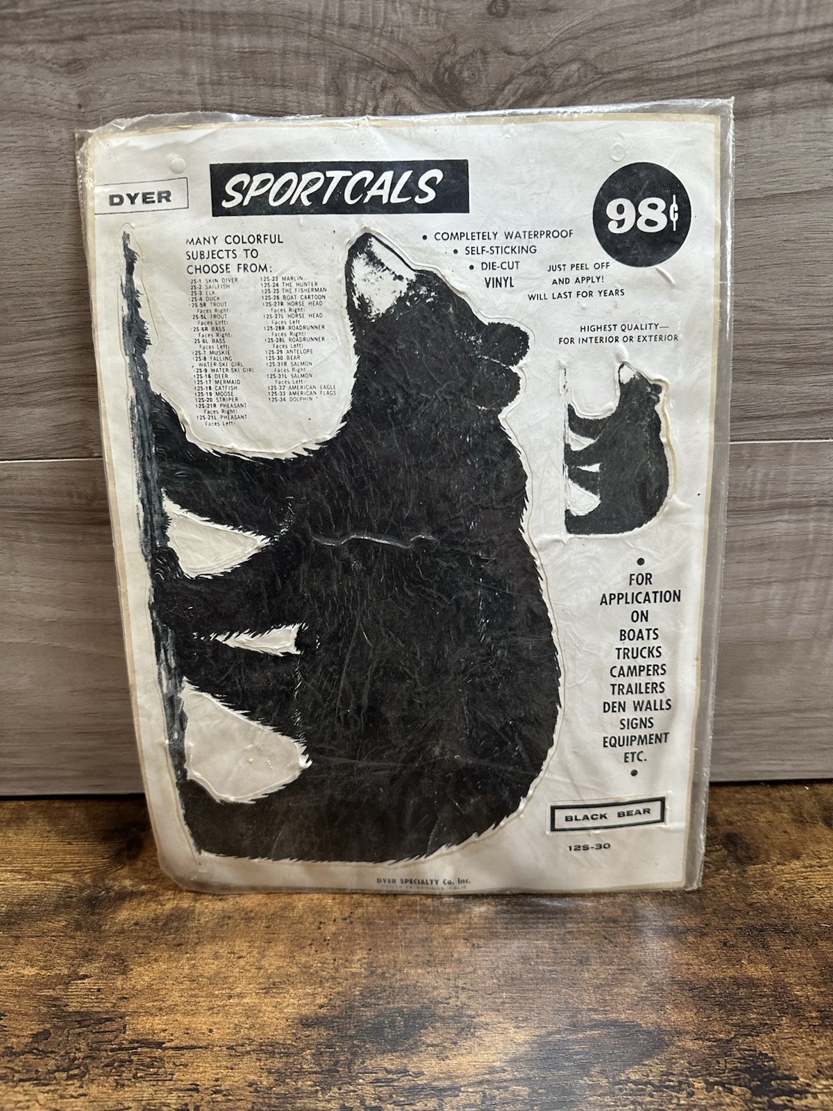 Vintage Dyer Sportcals Black Bear Vinyl Decal Waterproof Self Stick 125-30