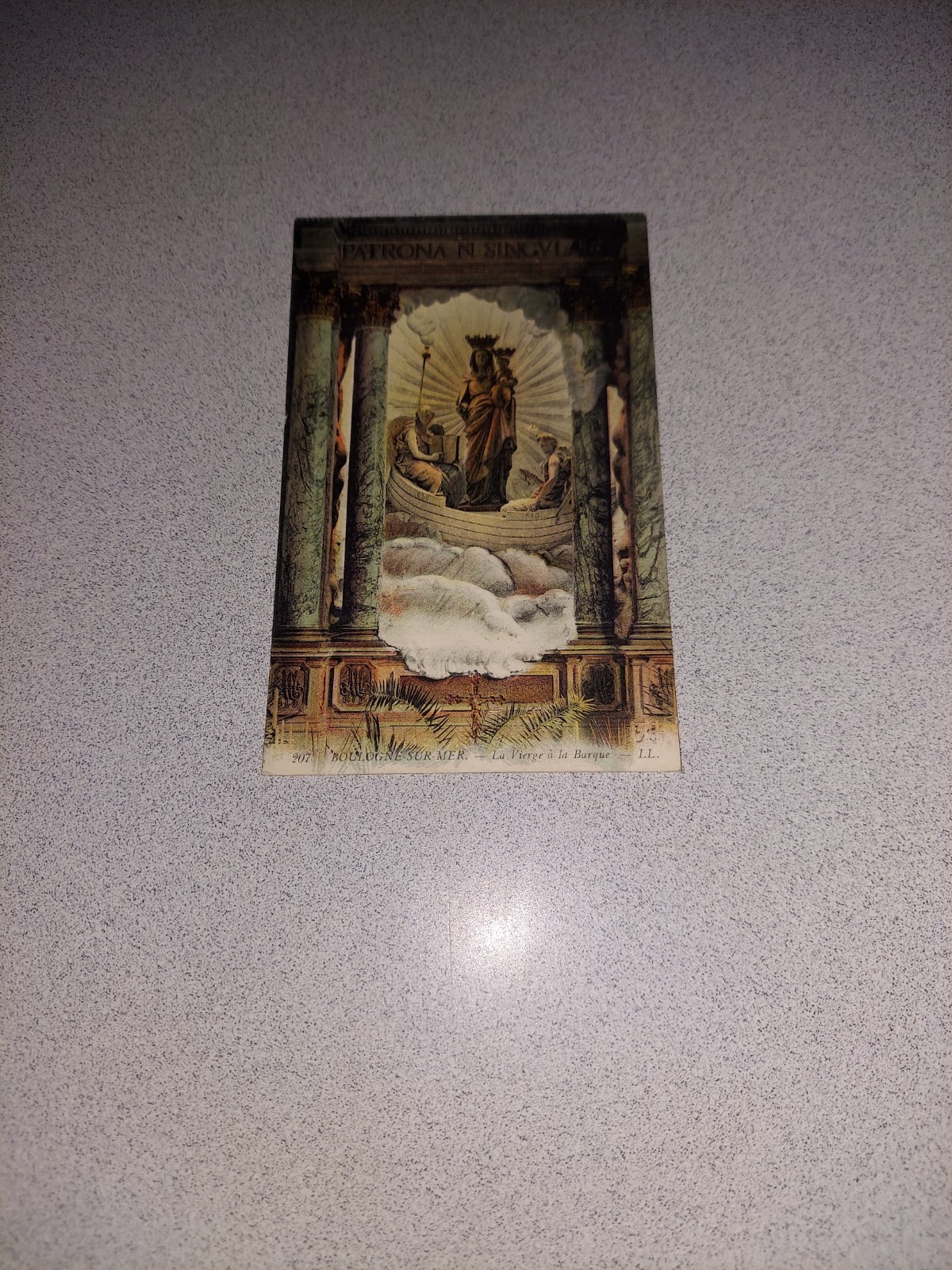 BOULOGNE SUR MER LA VIERGE A LA BARQUE UNUSED POSTCARD