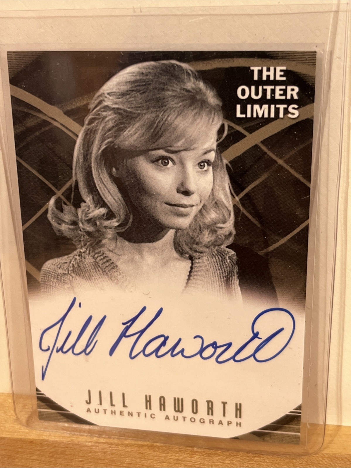The Outer Limits Premiere Edition 2002 Jill Haworth Autograph Card A-15 The Outer Limits Premiere Edition 2002 Jill Haworth Autograph Card A-15