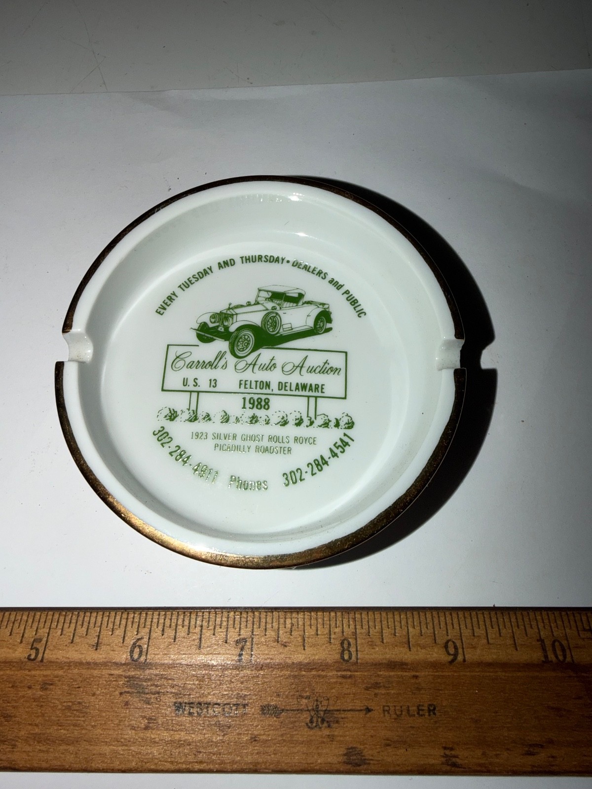 VINTAGE CARROLL'S AUTO AUCTION FELTON, DE 1988 ASHTRAY
