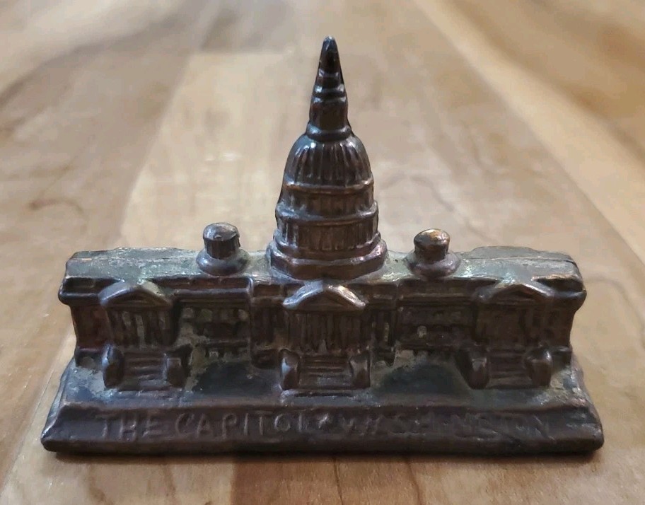Vintage Bronze Paperweight The Capitol Building Washington DC Souvenir Trinket