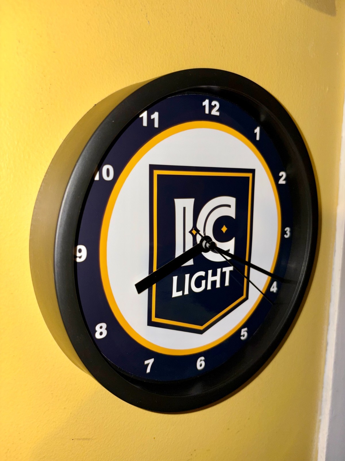 IC Light Iron City Pittsburgh Beer Bar Man Cave Advertising Retro Clock Sign IC Light Iron City Pittsburgh Beer Bar Man Cave Advertising Retro Clock Sign