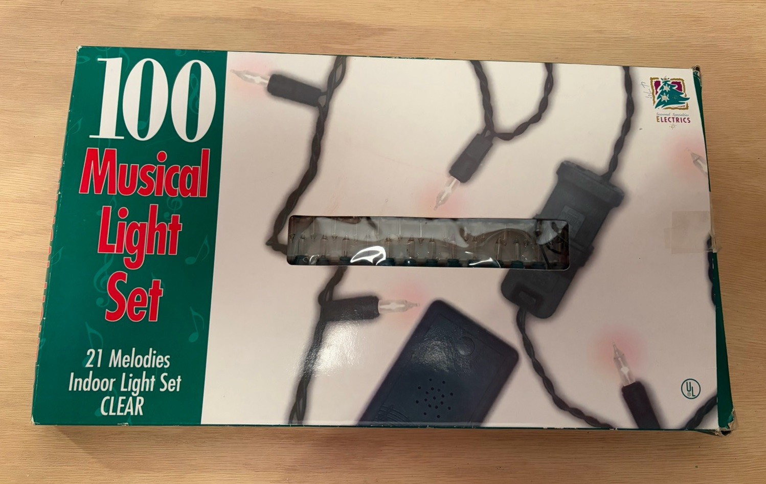 VTG 100 MUSICAL STRING LIGHTS 21 CHRISTMAS CAROLES Flashing ON & OFF 52 FT VTG 100 MUSICAL STRING LIGHTS 21 CHRISTMAS CAROLES Flashing ON & OFF 52 FT