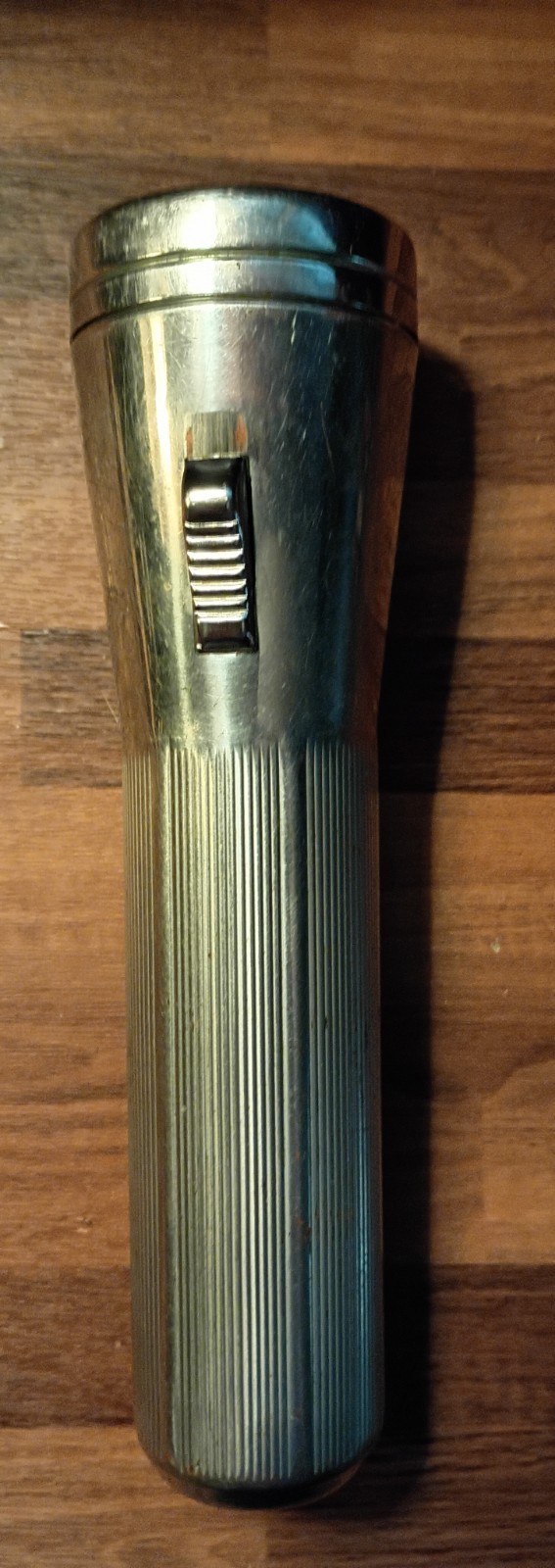 VTG Ray-O-Vac Flashlight - Chrome Mid Century Battery Operated Light - Retro VTG Ray-O-Vac Flashlight - Chrome Mid Century Battery Operated Light - Retro