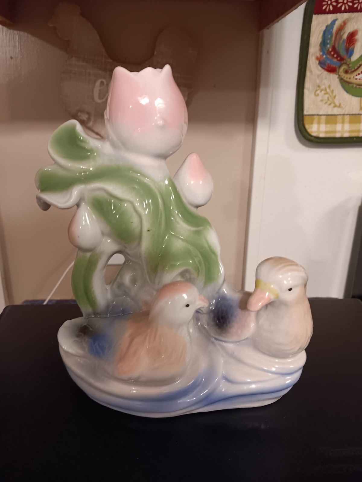 Vtg figurine with duck pair EUC