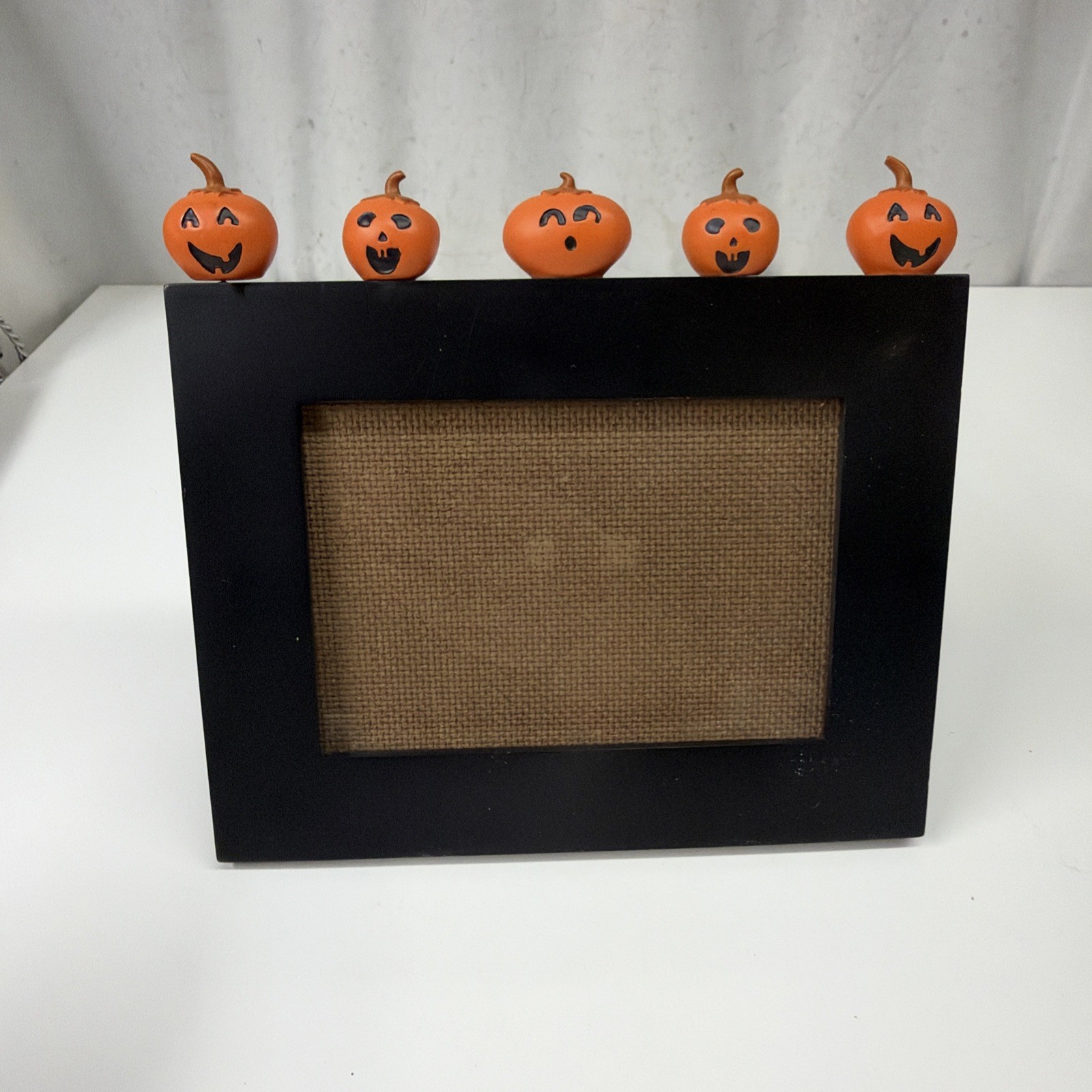 VTG 2002 Milano Series Halloween Whimsical Pumpkin On Top Of Picture Frame 