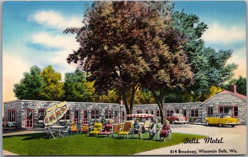 c1950s Wisconsin Dells, Wisc. Postcard \