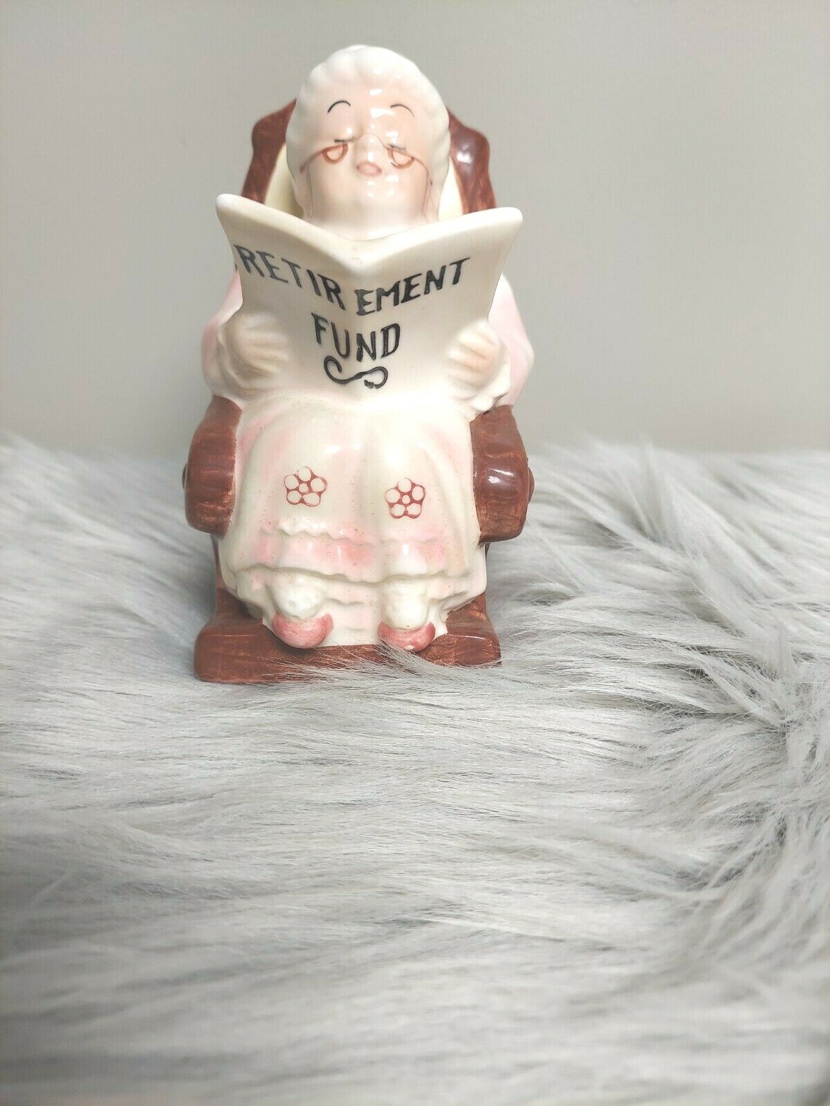 Lefton Retirement Fund Bank Grandma in Rocking Chair w/ Stopper Made In Japan 8