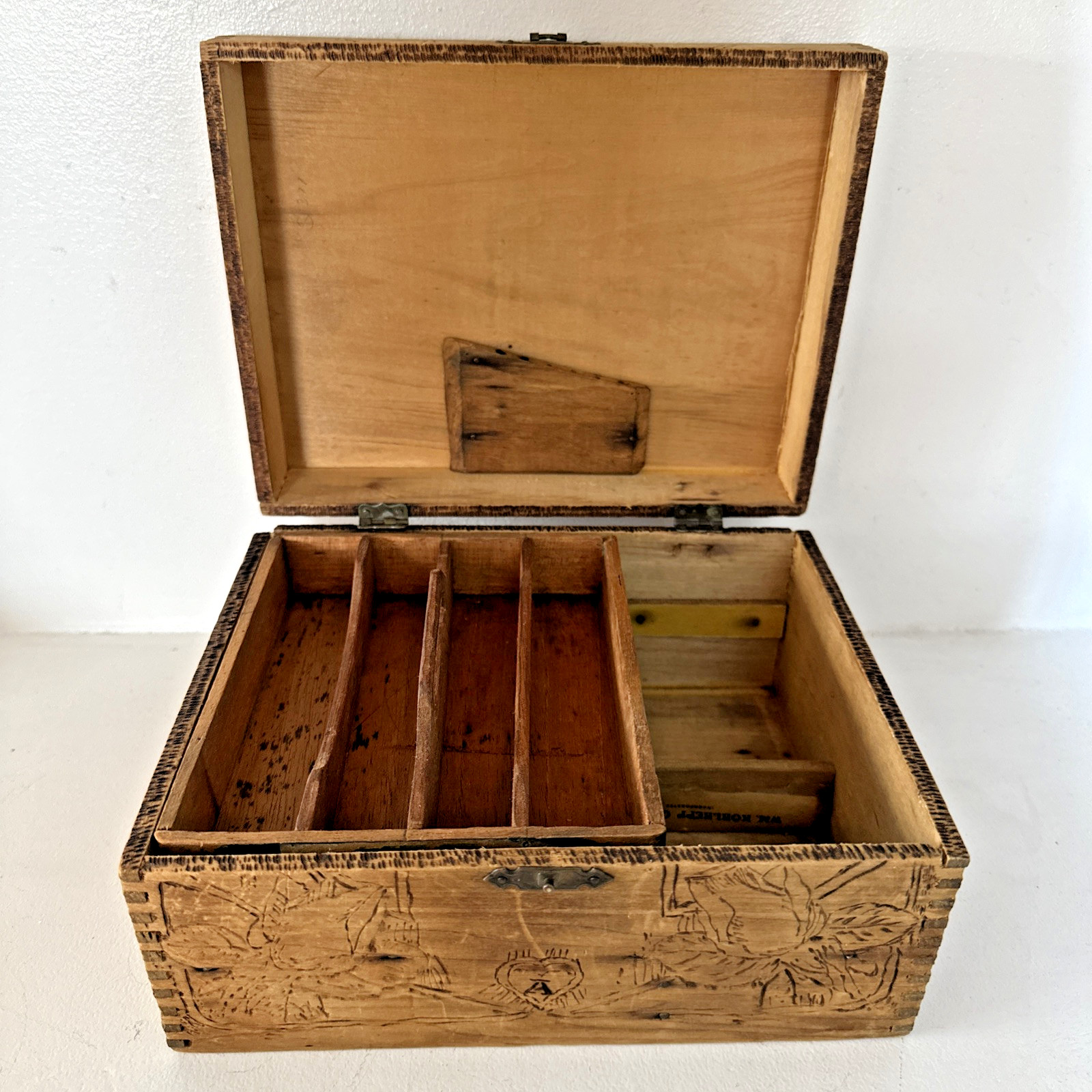 Antique Endwell Cigar Box Union Made Louisville KY. ENGRAVED PYRO