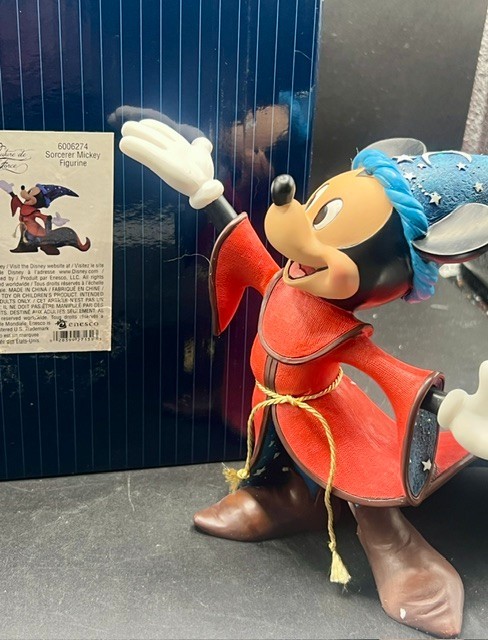 Sorcerer Mickey Disney Showcase Figurine 6006274 Excellent Condition in Box
