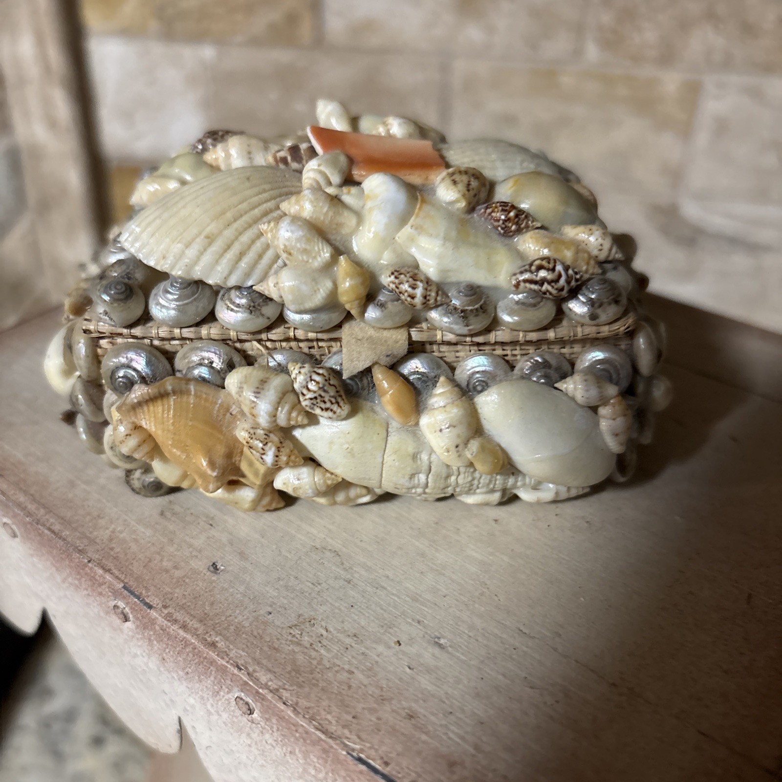 Vintage Seashell Covered Trinket Box With Attached Lid