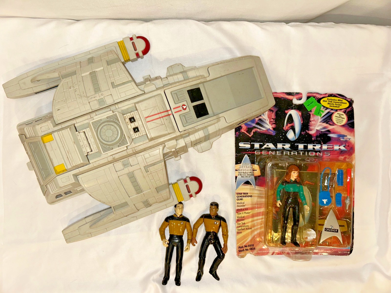 Vintage 1992 Playmates Star Trek TNG Shuttlecraft Goddard + Figures Generations 