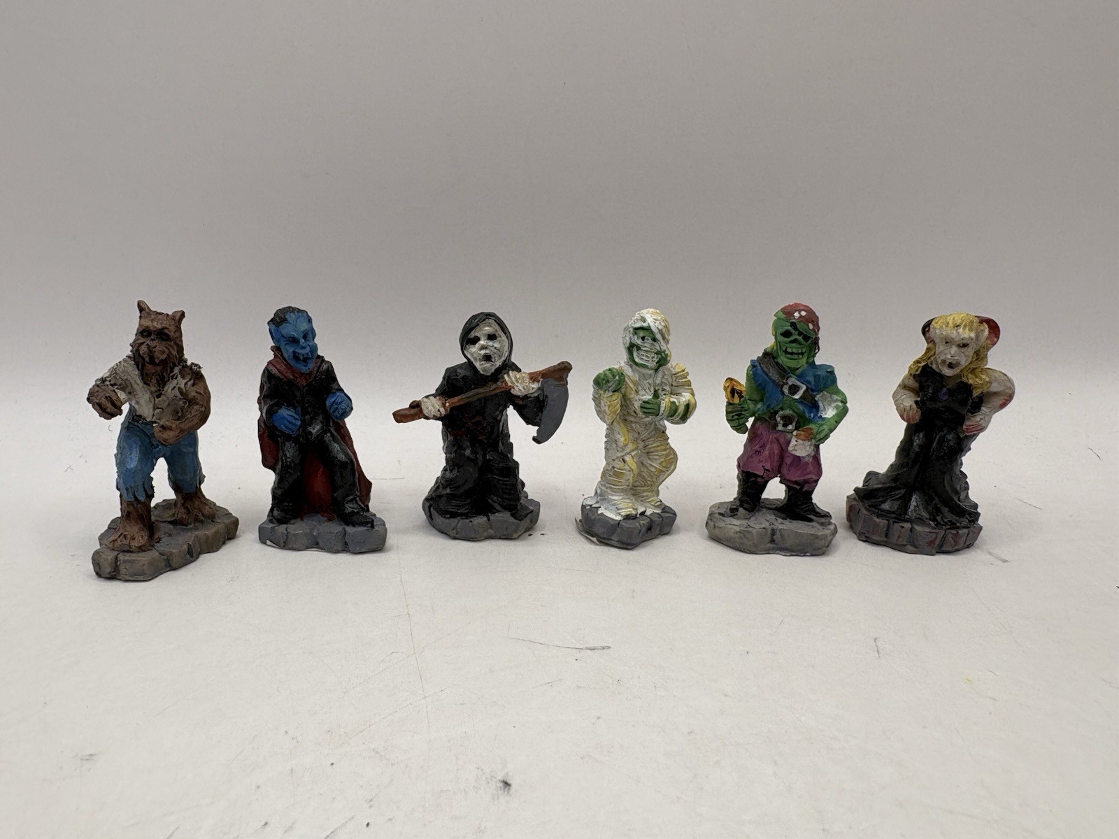 Miniature Halloween Figures Lot Of 6 Wolfman Zombie Dracula Grim reaper