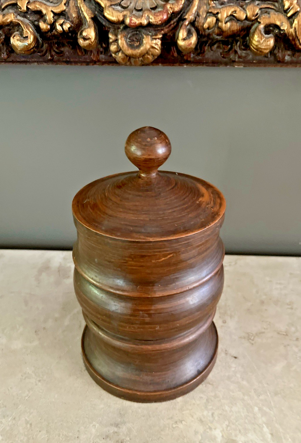 VINTAGE EARLY 1900's AMERICANA HANDCARVED WOOD PAINTED TABACCO JAR