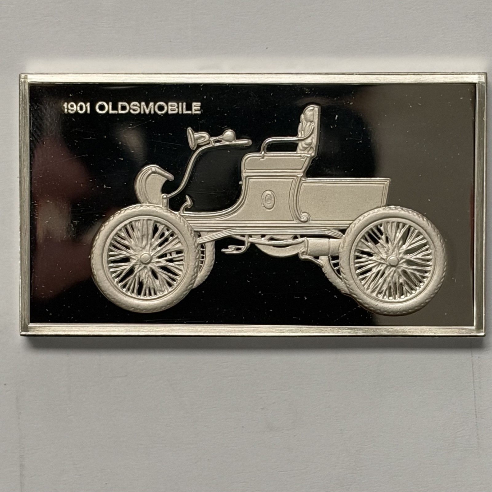 1901 Oldsmobile Franklin Mint 1000 Grain .925 Sterling Silver Ingot (~2oz ASW) 1901 Oldsmobile Franklin Mint 1000 Grain .925 Sterling Silver Ingot (~2oz ASW)