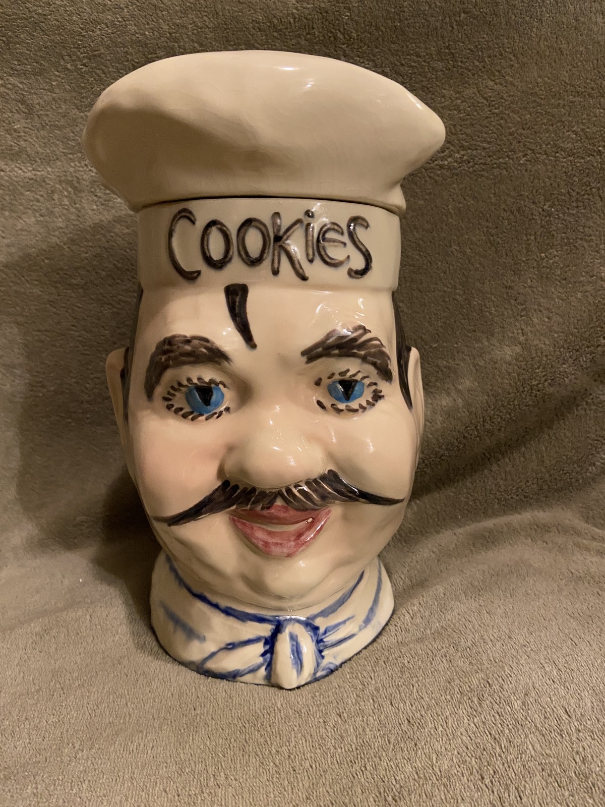 Vintage McCoy USA Pottery Blue Eyed CHEF Baker Cookie Jar With Hat Lid 10.5\