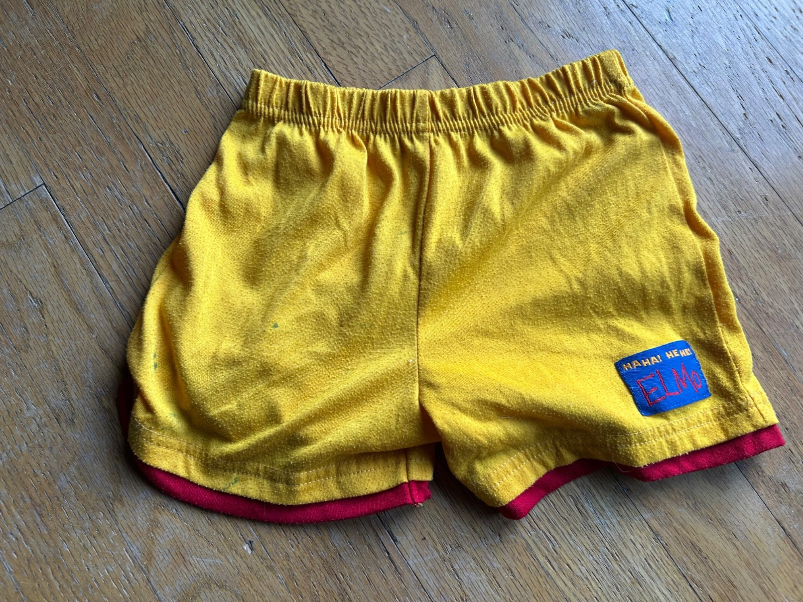 Vintage Sesame Street ELMO “Ha Ha He He” Pull On Elastic Yellow Shorts Size 3T Vintage Sesame Street ELMO “Ha Ha He He” Pull On Elastic Yellow Shorts Size 3T