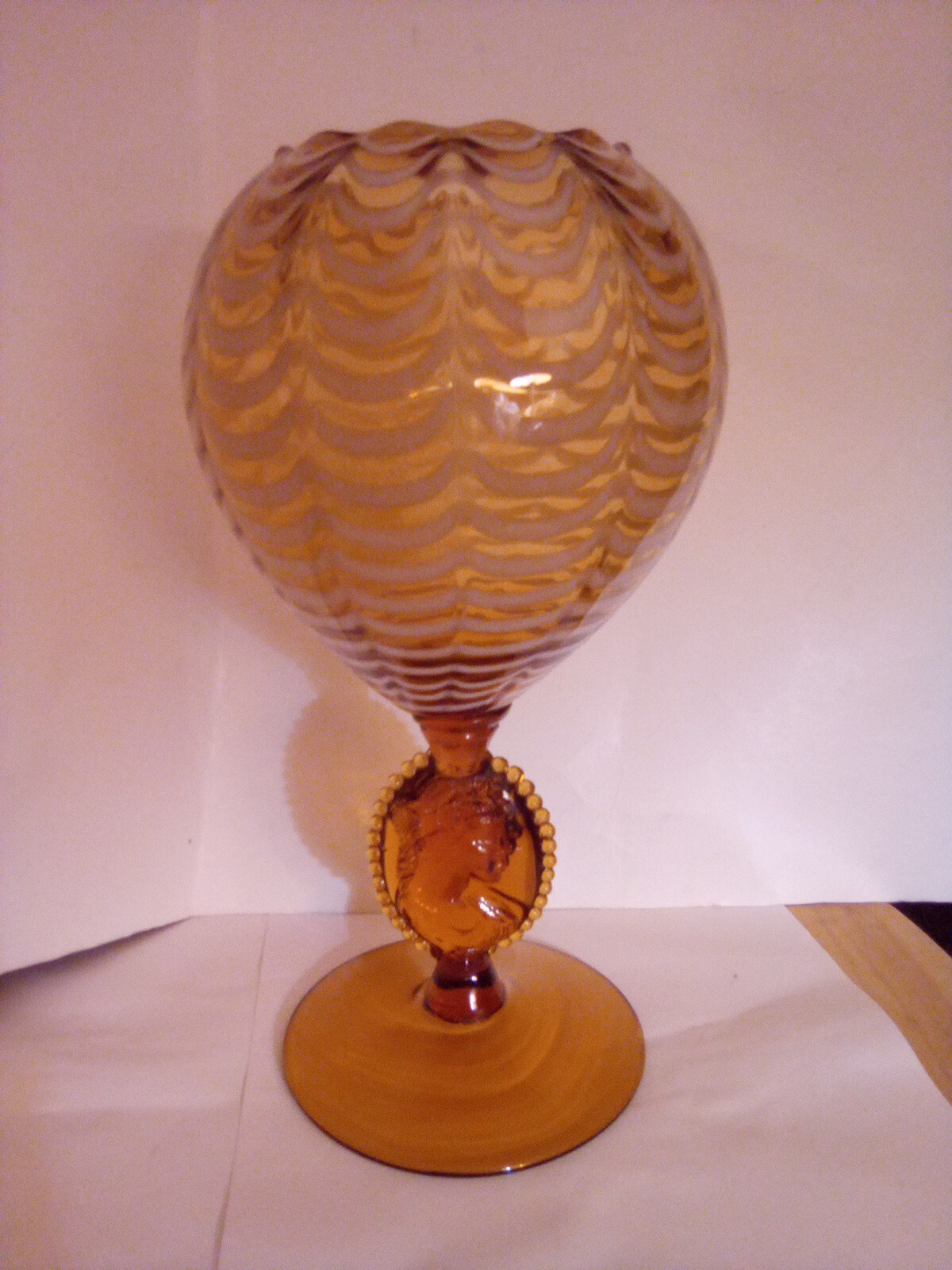 Vtg 1950s Lavorazione Empoli Amberian Striped Art Vase/Sifter With Cameo.#7MR