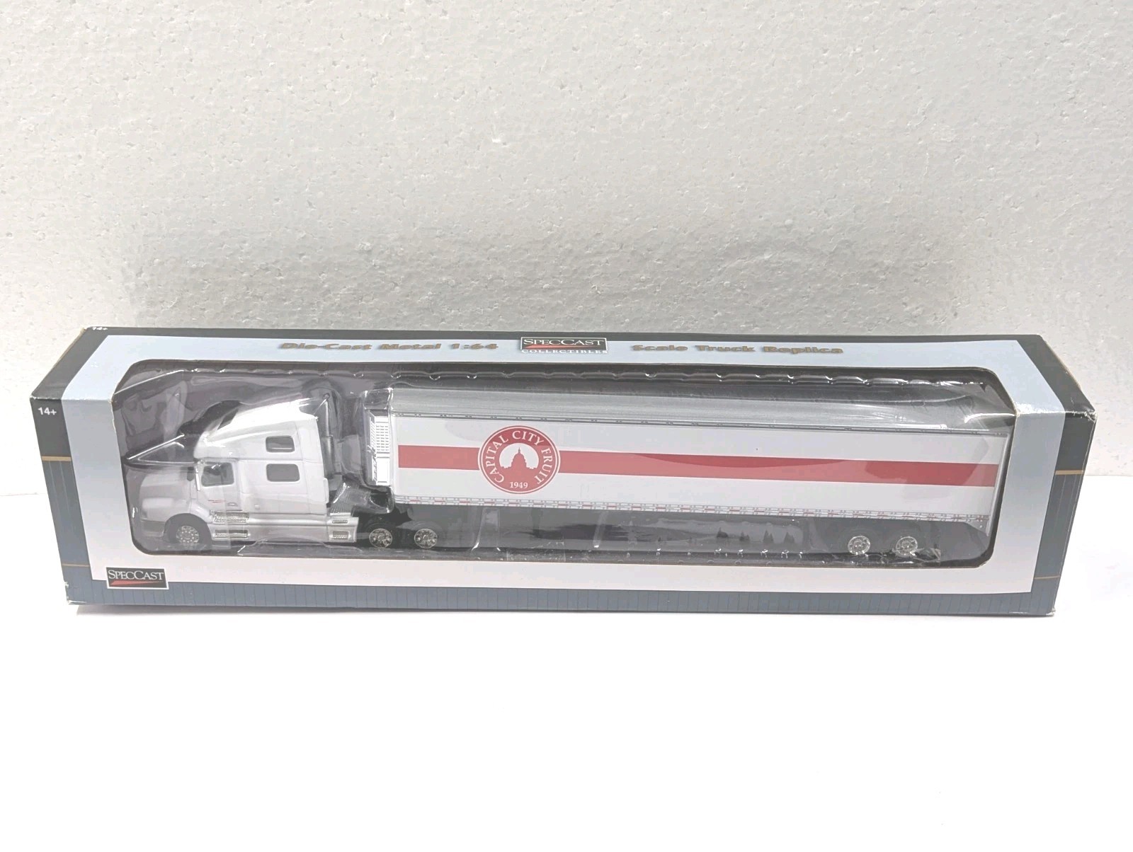 SPECCAST DIE-CAST METAL 1:64 SCALE TRUCK REPLICA CAPITAL CITY FRUIT 1949