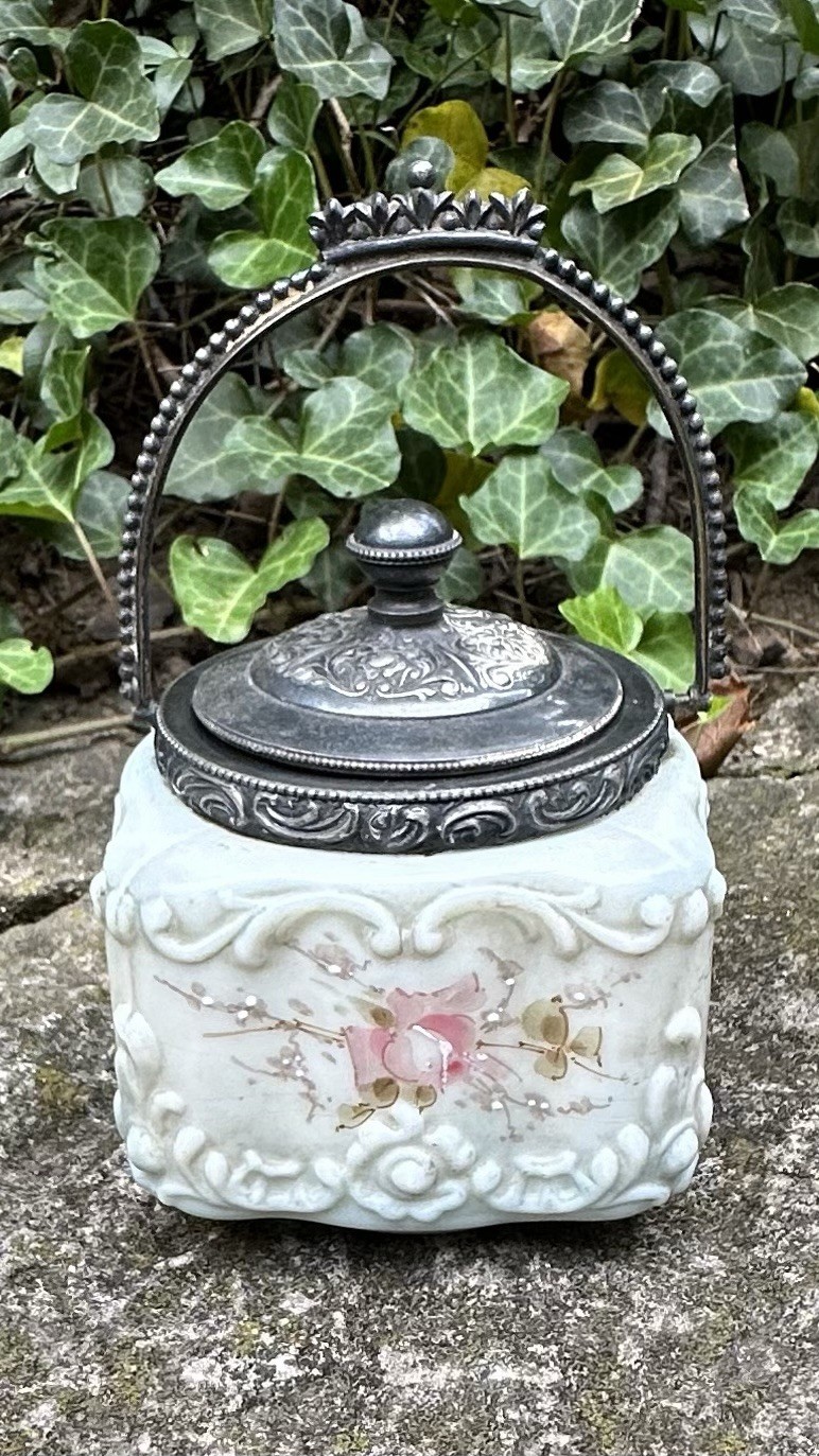 Antique Wave Crest Covered Opalware Sugar Bowl