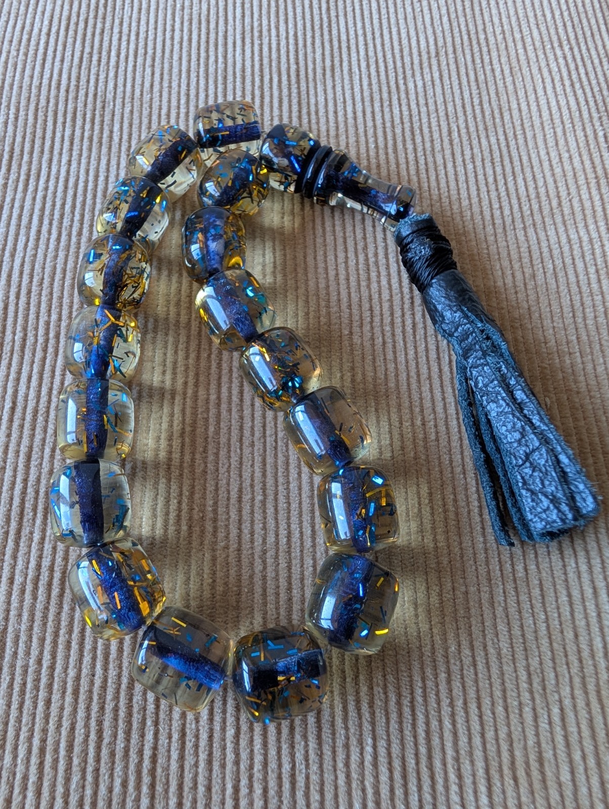 Turkish Efe Tesbih 17 Bead Worry Beads Clear Resin Blue Gold Foil 37g