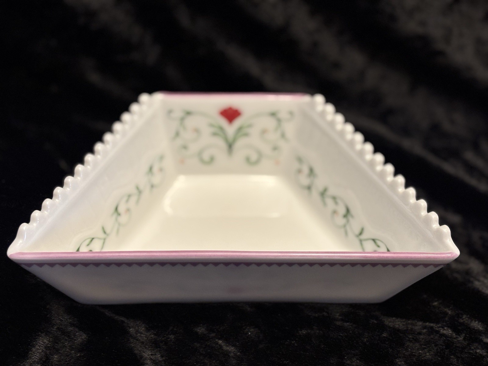 Lenox - Village Collection - 2006 Lazy Susan Side Dish