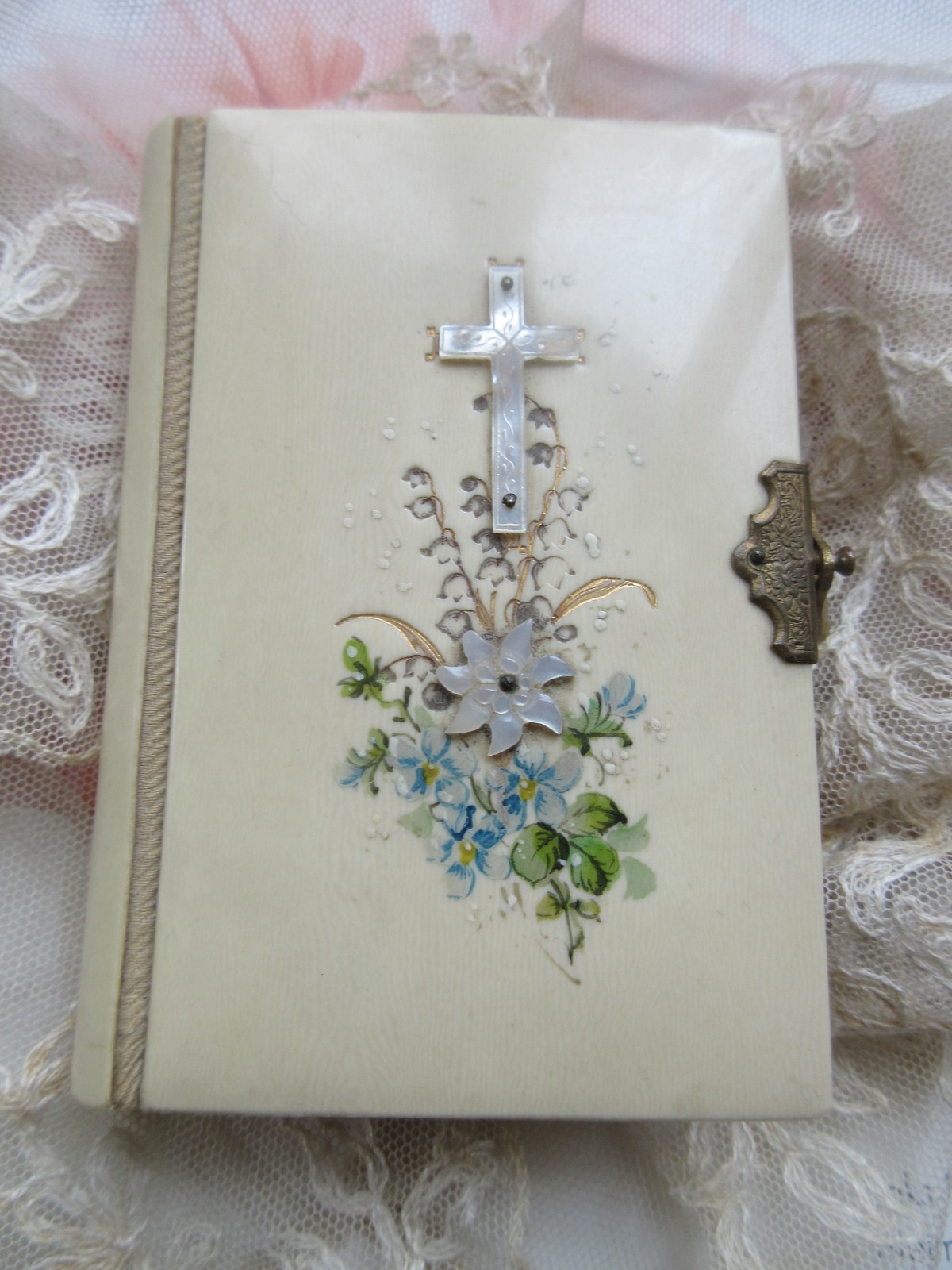 Older Vintage Celluloid Prayer Book Mother Of Pearl Cross and Flower Painted Lil Older Vintage Celluloid Prayer Book Mother Of Pearl Cross and Flower Painted Lil