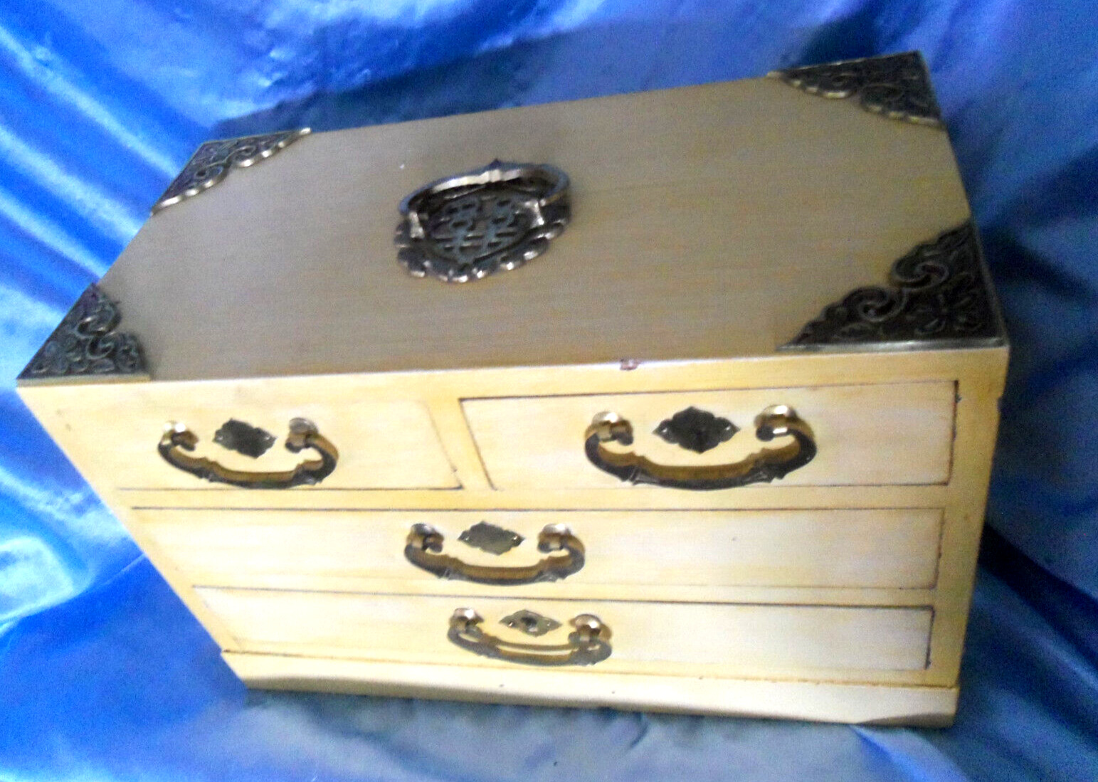 Vintage Oriental Ivory White Wooden Jewelry Box