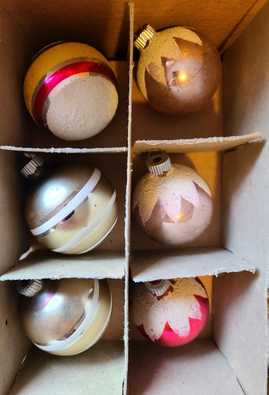 6 Vintage Shiny Brite Christmas Ornaments Mica Frosted Snow Cap & Striped Lot 6 Vintage Shiny Brite Christmas Ornaments Mica Frosted Snow Cap & Striped Lot