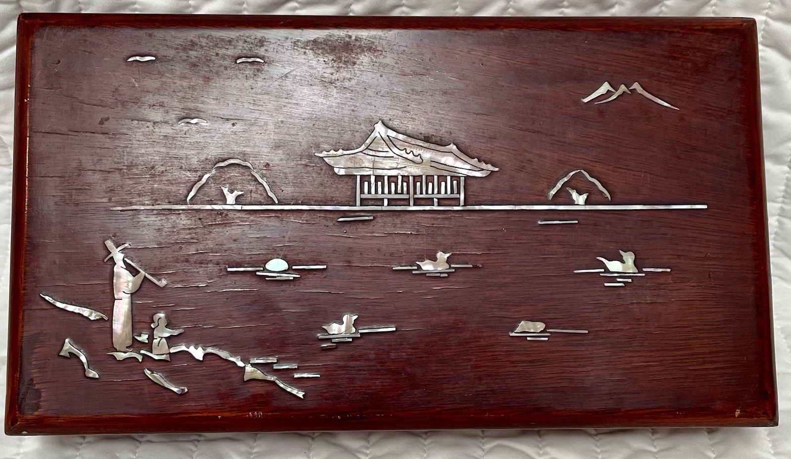 Vintag Asian Red Lacquer Mother of Pearl Inlay Smoking Cigarette Box