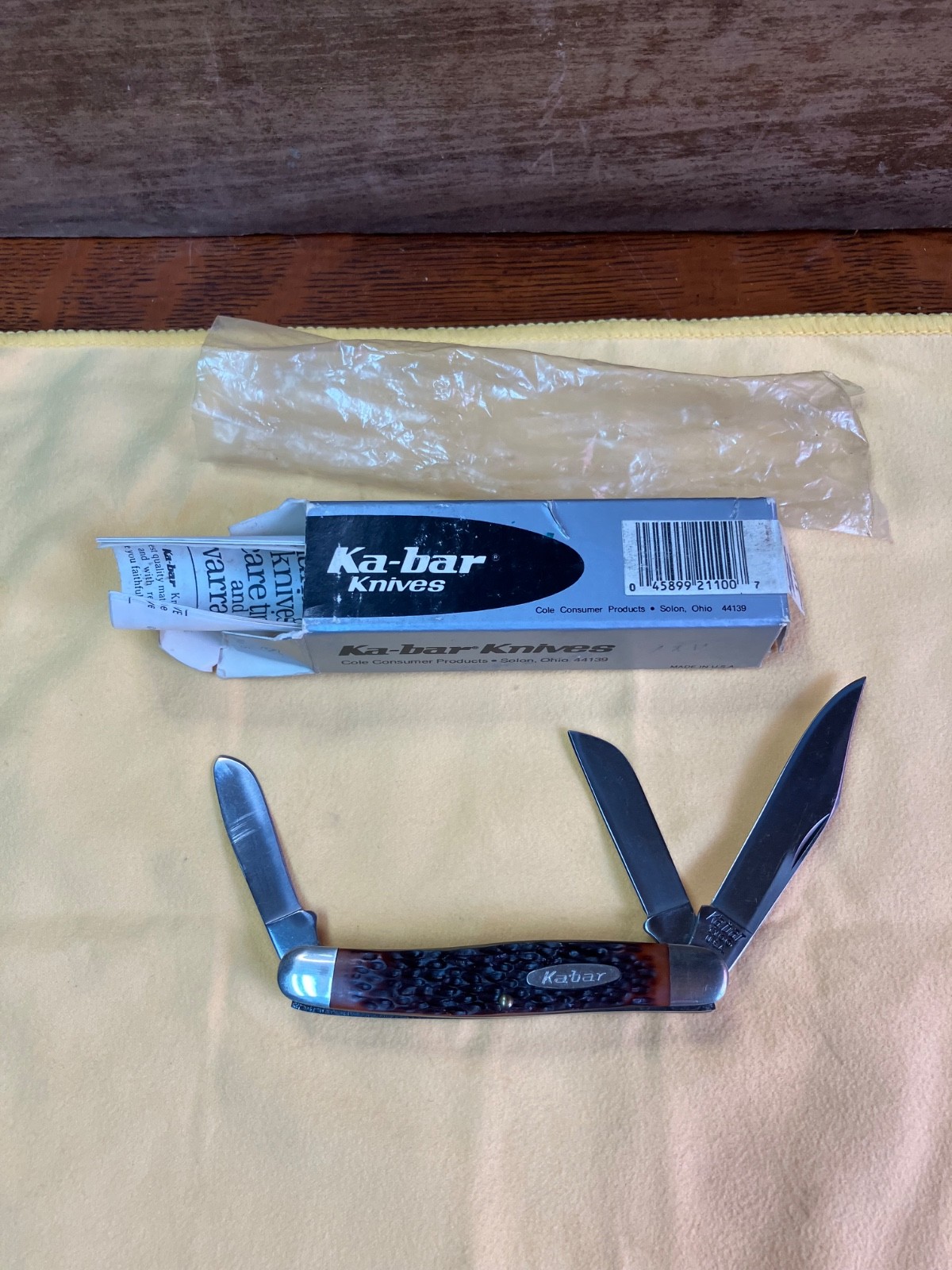 vintage Ka-bar 1100 3 blade stockman pocketknife/Original box/papers