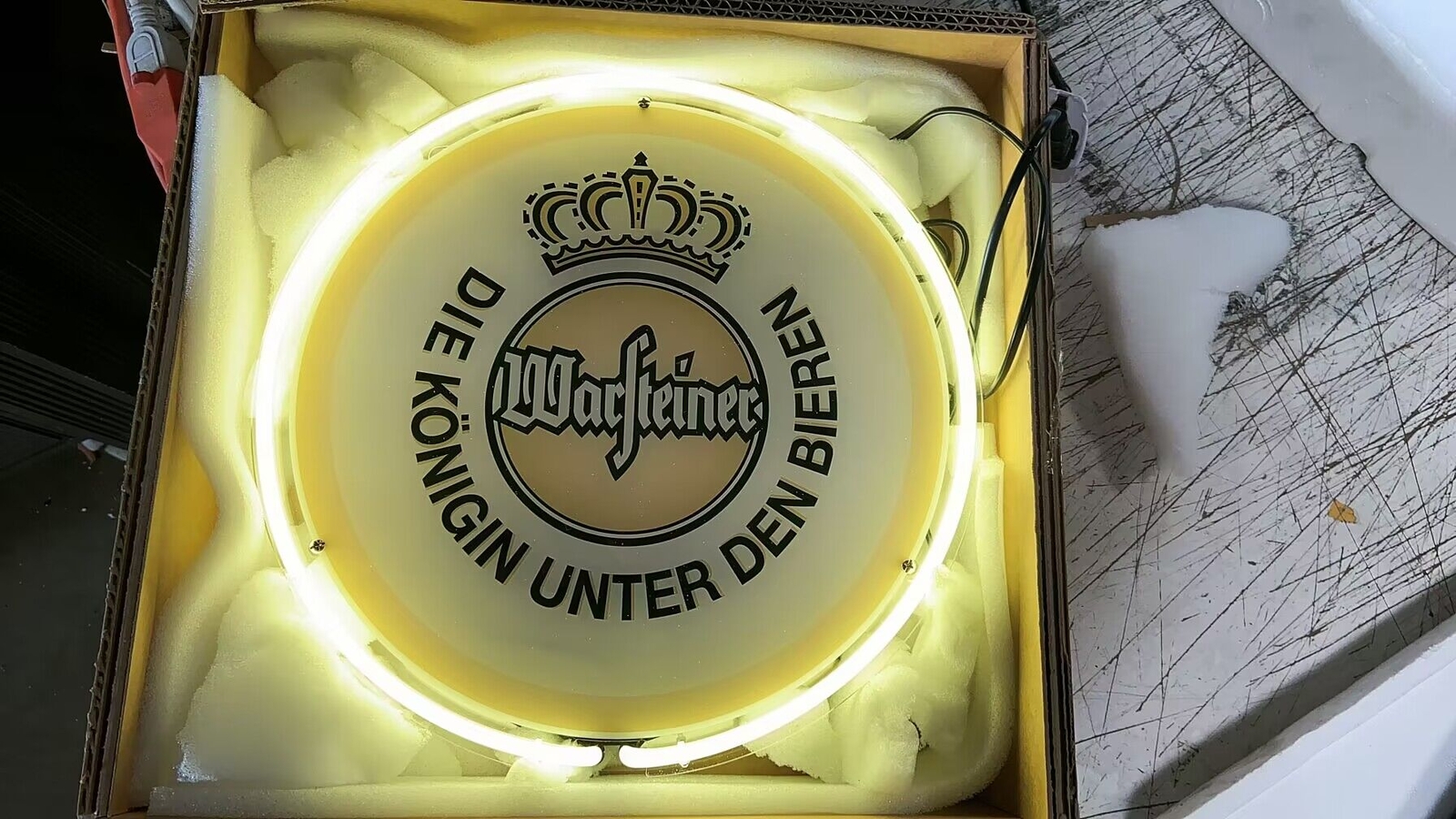 Warsteiner Premium Beer Acrylic 12