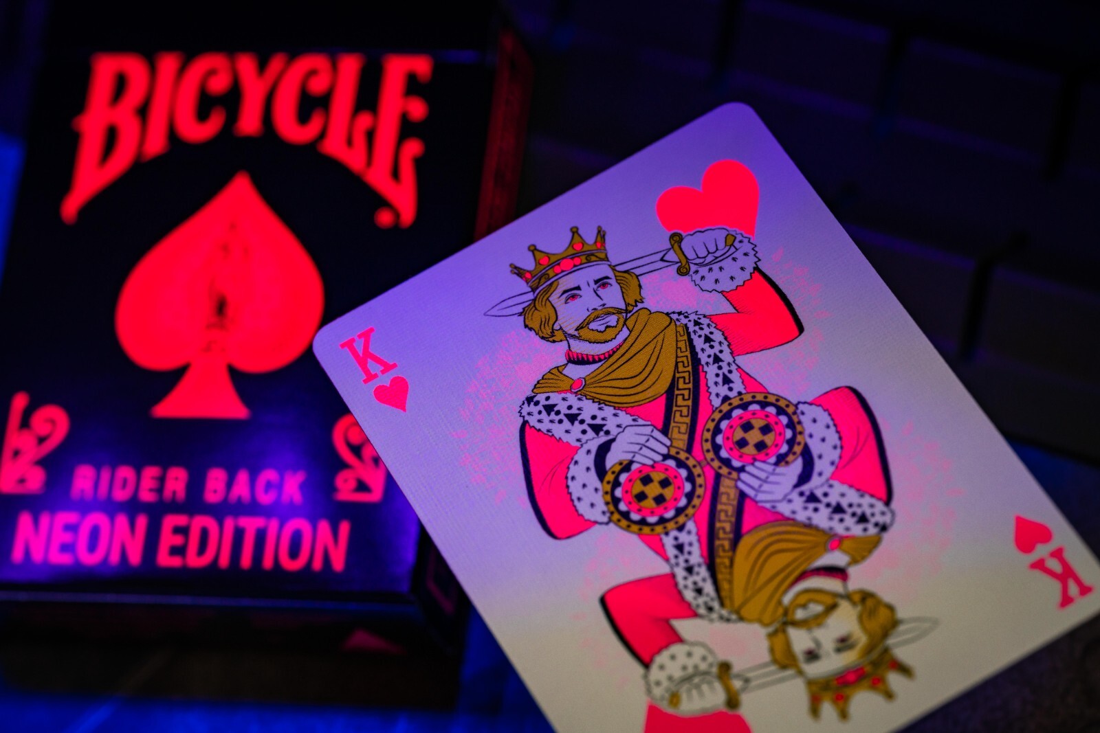 Bicycle NEON Edition Playing Cards PINK UV_GLOW Deck | By: Card-Addiction.com Bicycle NEON Edition Playing Cards PINK UV_GLOW Deck | By: Card-Addiction.com