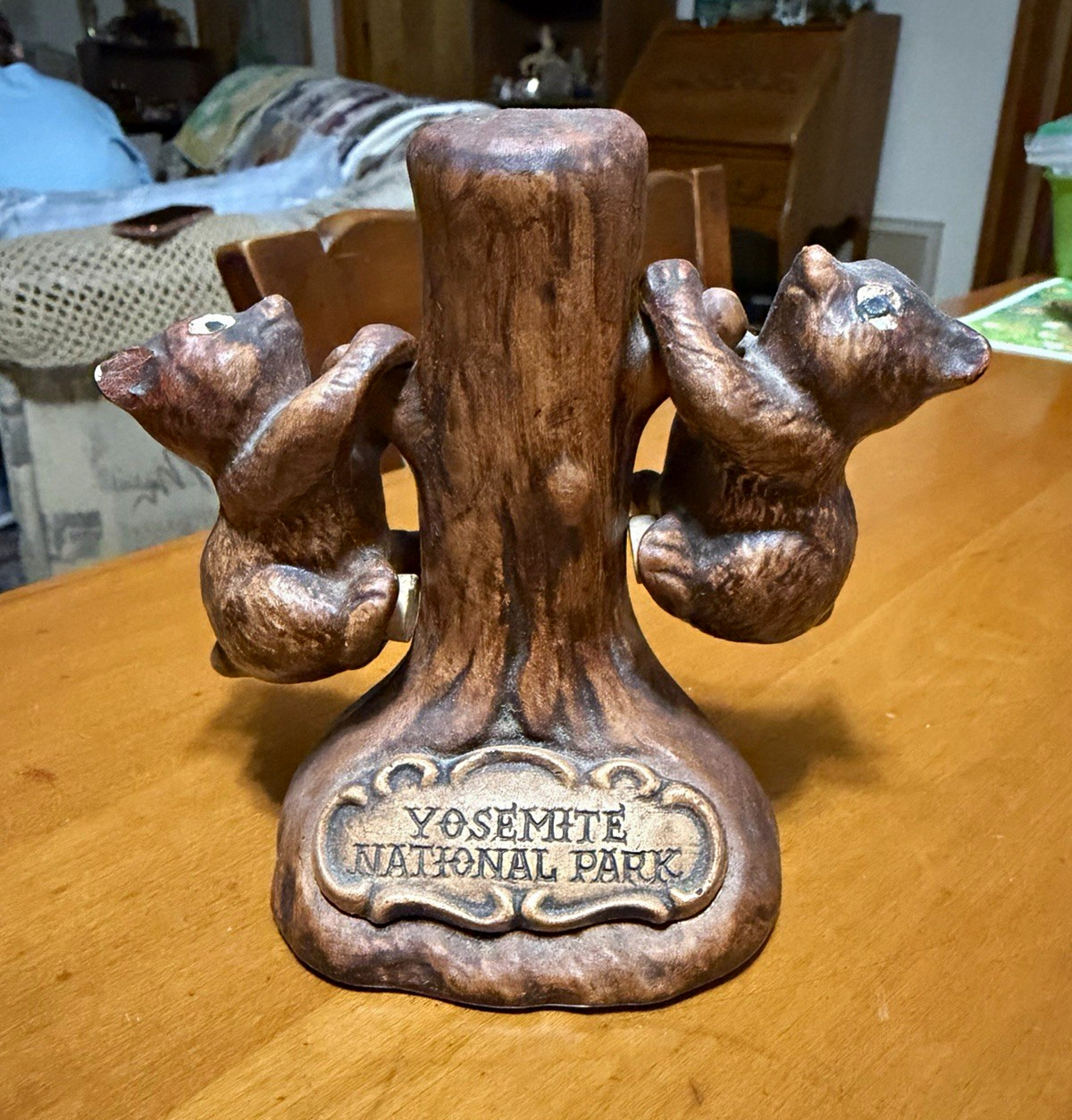 Yosemite National Park Bear Salt & Pepper Shakers with Tree Stump Holder Stand Yosemite National Park Bear Salt & Pepper Shakers with Tree Stump Holder Stand