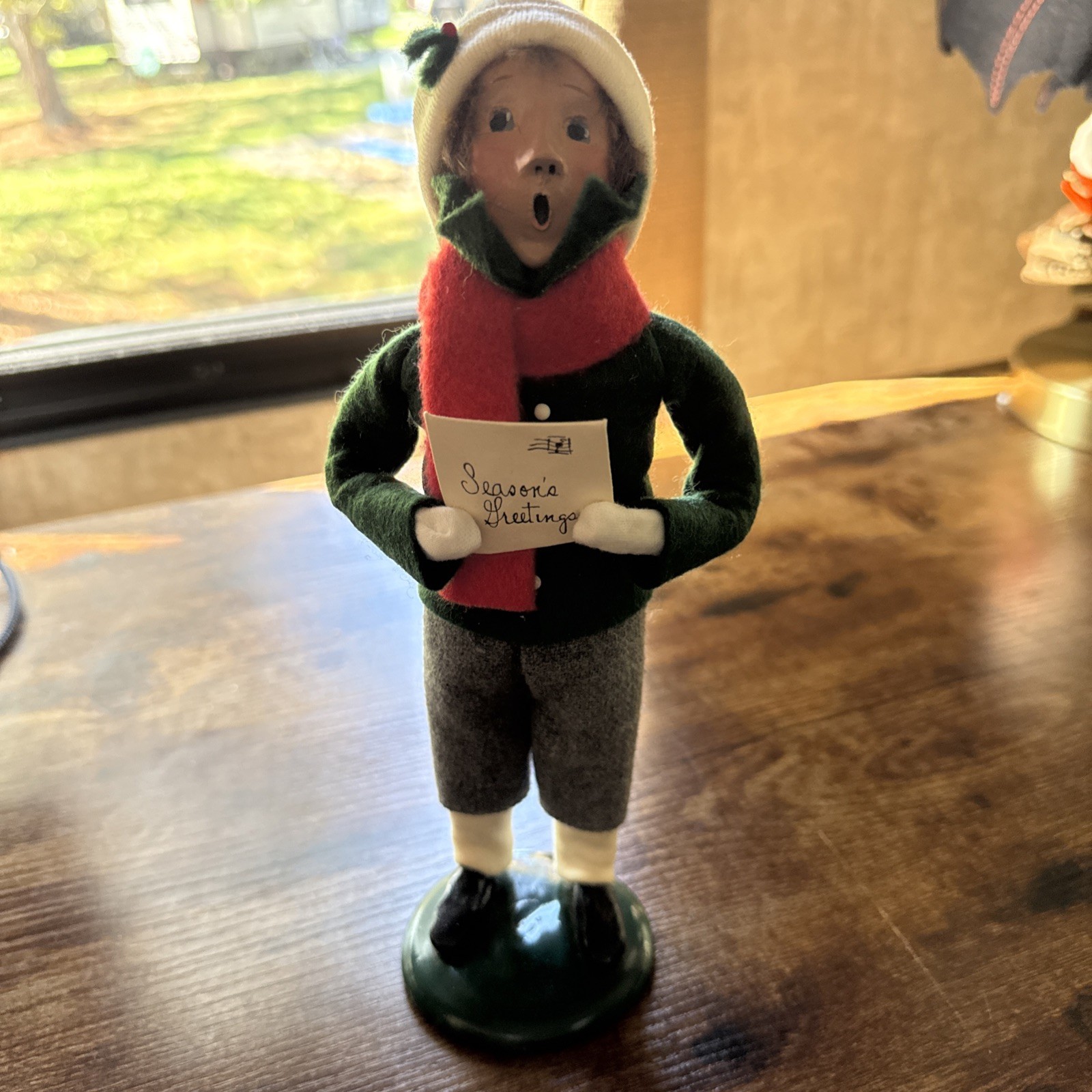 Vintage Byers Choice 1990 Caroler Seasons Greetings Christmas Figurine 9.5”
