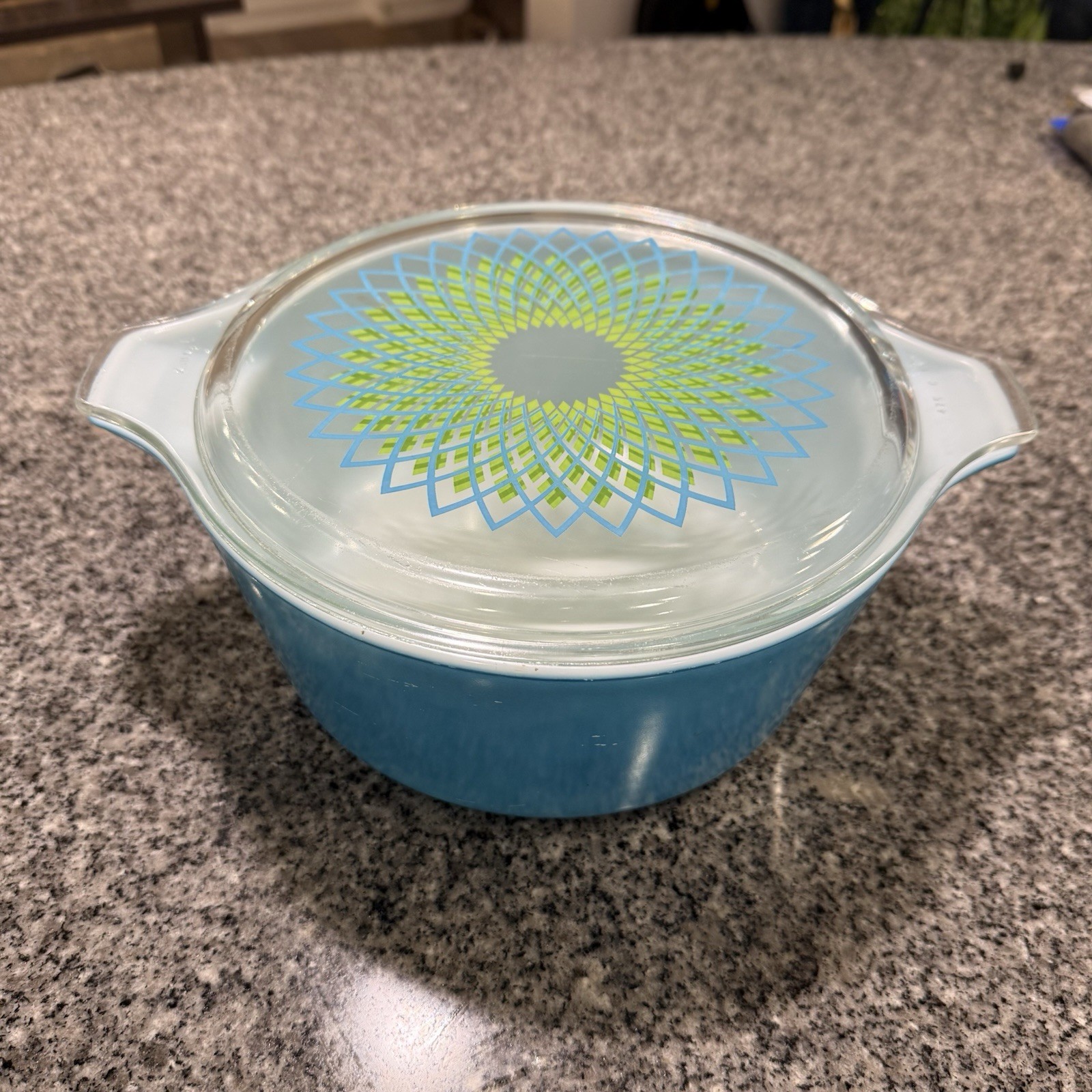 Vintage Pyrex 475-B 2.5 Qt Turquoise Blue Spinograph Casserole Dish w/ Lid Vintage Pyrex 475-B 2.5 Qt Turquoise Blue Spinograph Casserole Dish w/ Lid