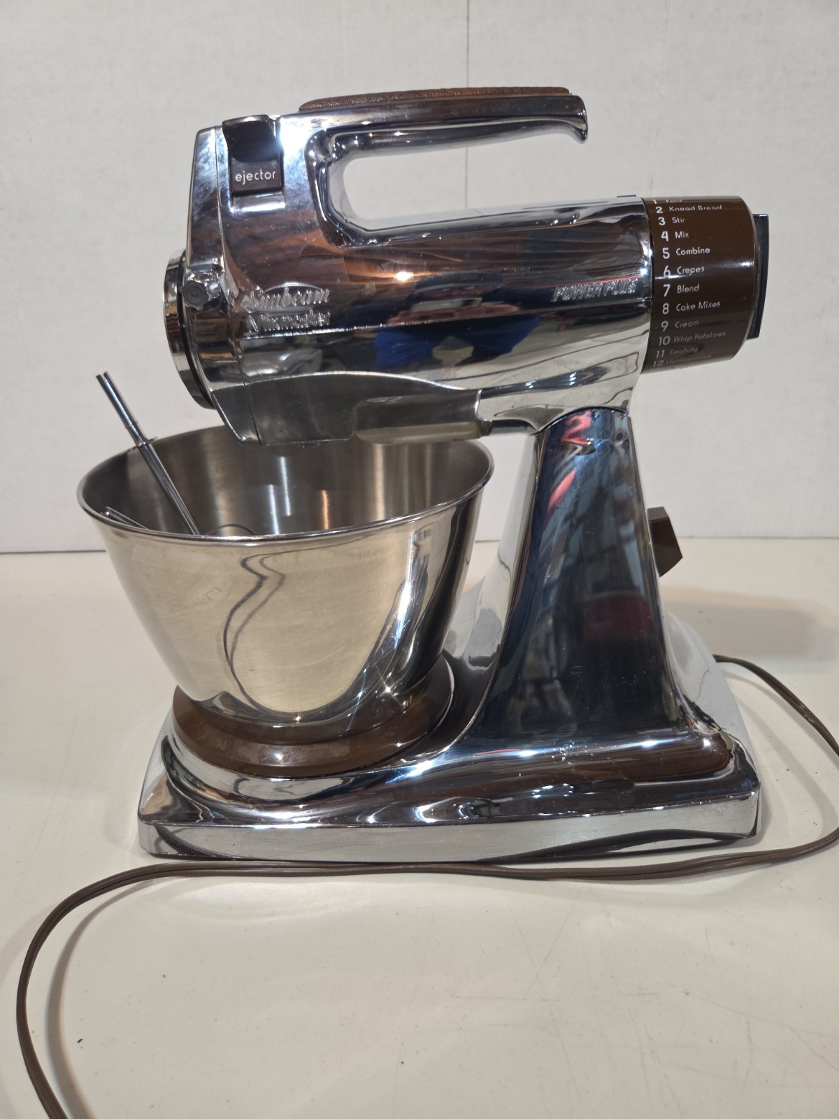 Vintage Sunbeam Mixmaster 12 Speed Stand Mixer Chrome Bowls Mixers TESTED
