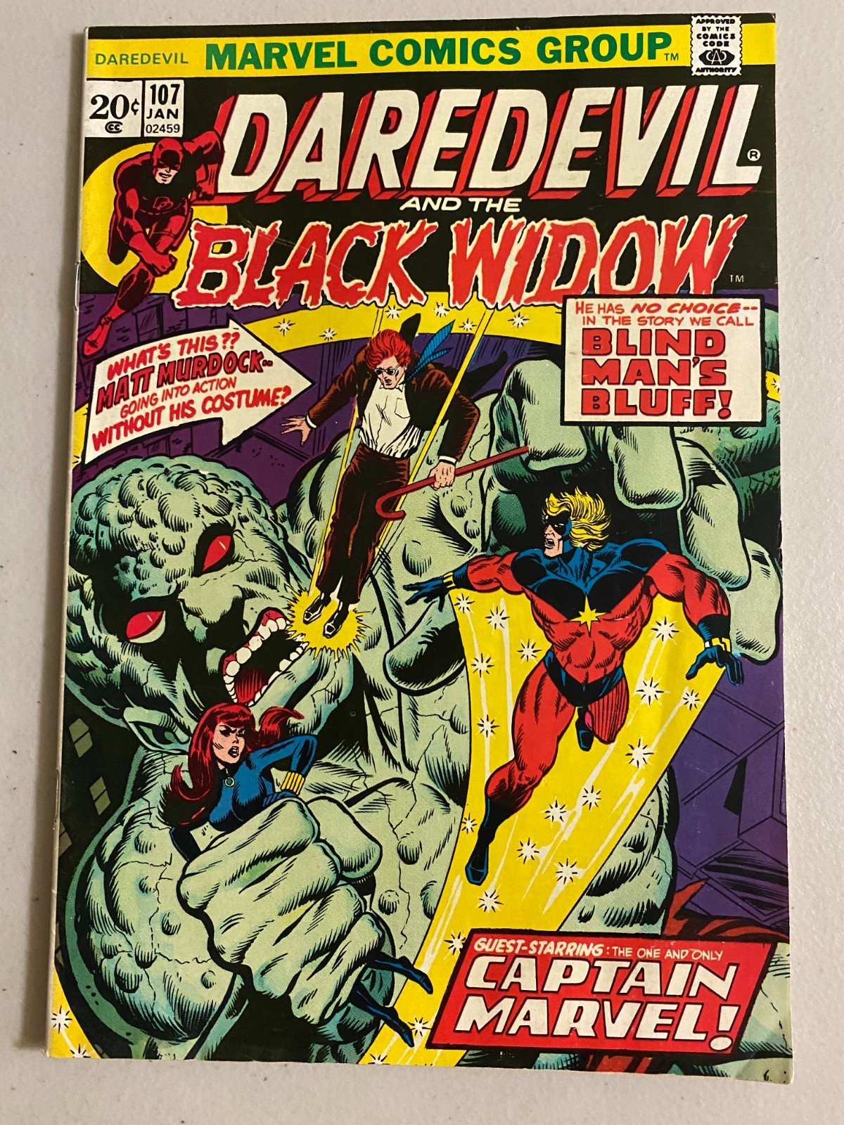Daredevil #107 Thanos War tie-in Captain Marvel appearance 6.0 (1974) Daredevil #107 Thanos War tie-in Captain Marvel appearance 6.0 (1974)