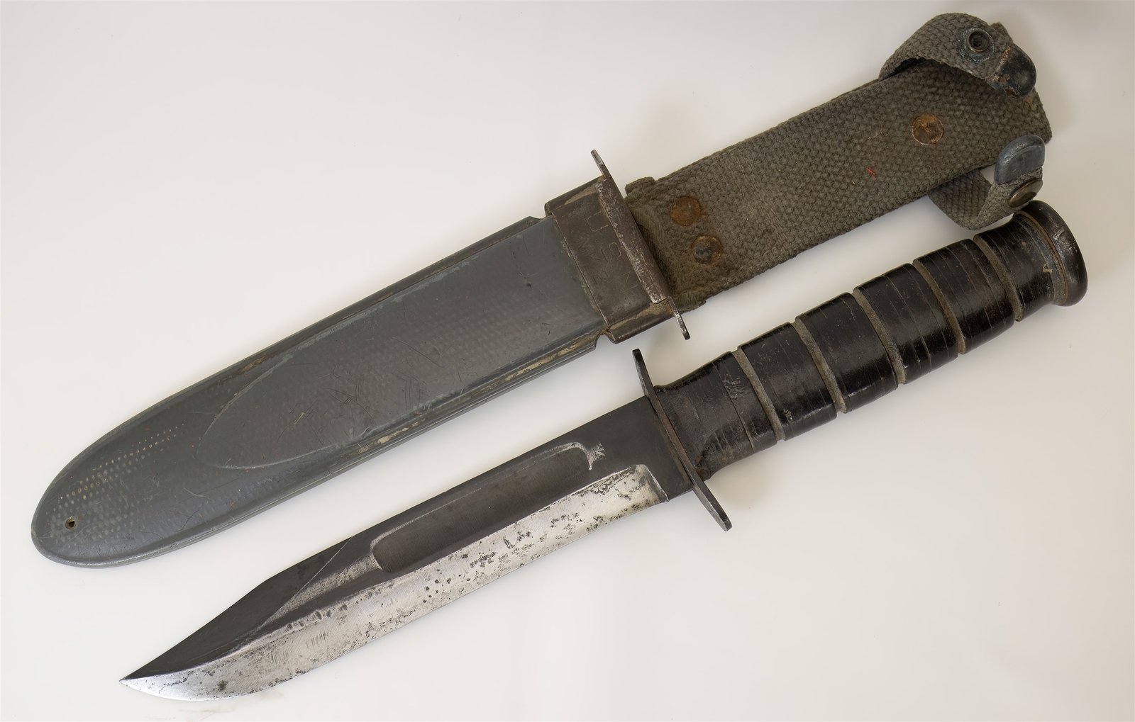 1944 USN Ka-Bar MK 2 Military WWII Fighting Knife with Scabbard Nord 6581 1944 USN Ka-Bar MK 2 Military WWII Fighting Knife with Scabbard Nord 6581