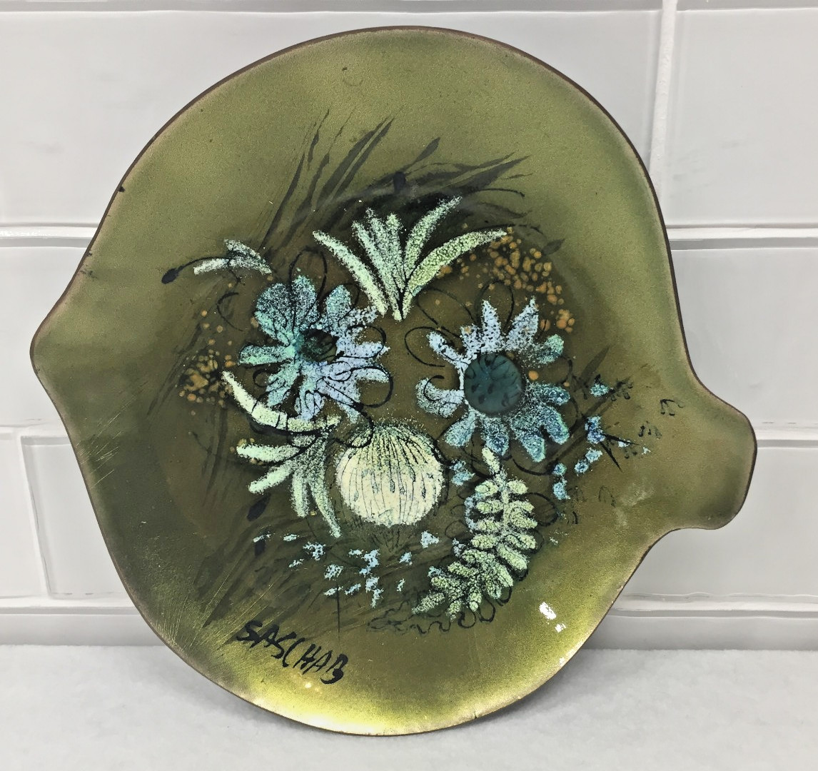VINTAGE SASCHA BRASTOFF OLIVE GREEN ENAMEL COPPER TRINKET TRAY DISH SIGNED 6