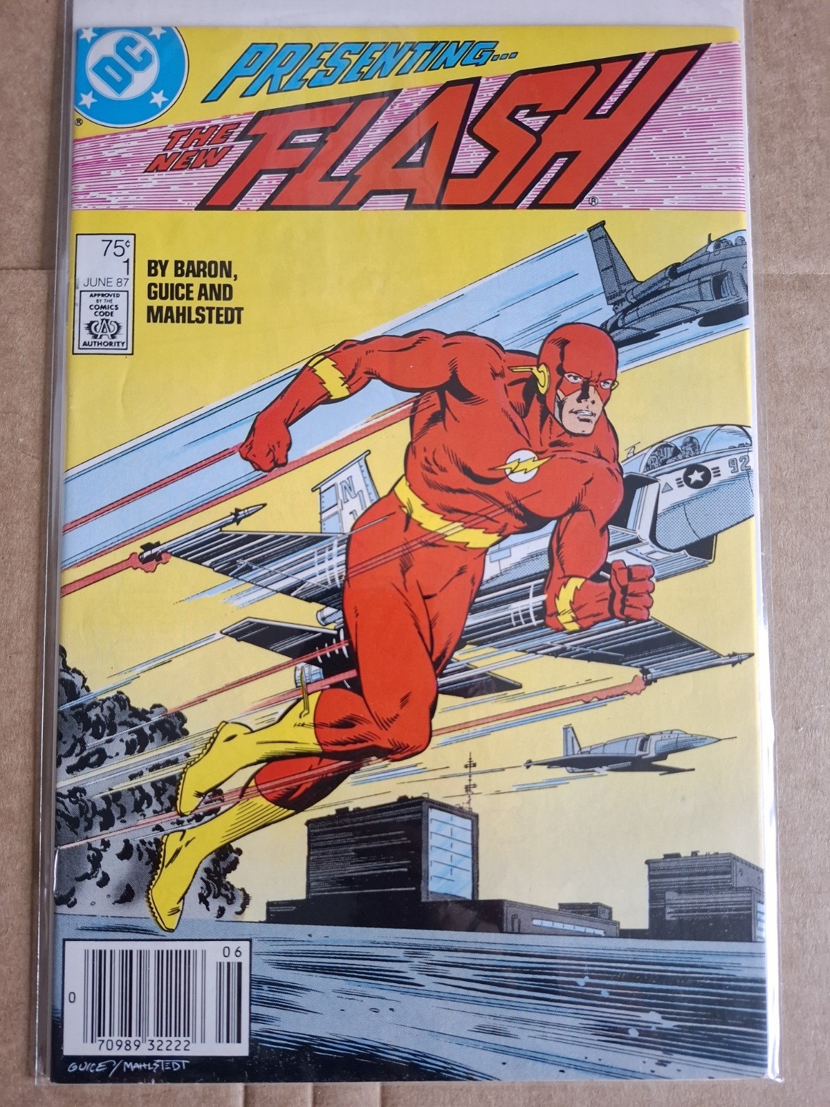 Huge Lot Of 68 Flash #1-34 36-49 52-60 94 99 100 145 146 Annual 1-4 6 More