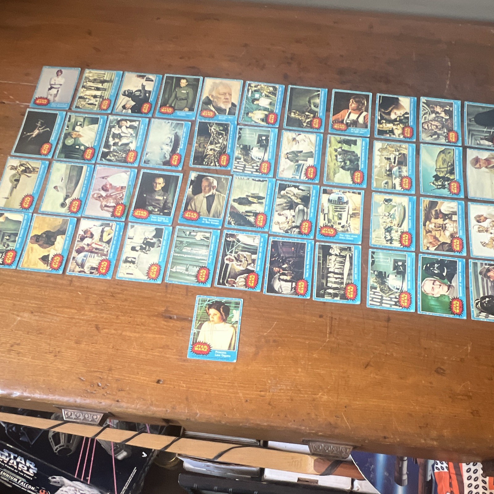 Topps 1977 Star Wars Blue Border Lot Leia Vader Luke R2-D2 C-3PO low grade lot
