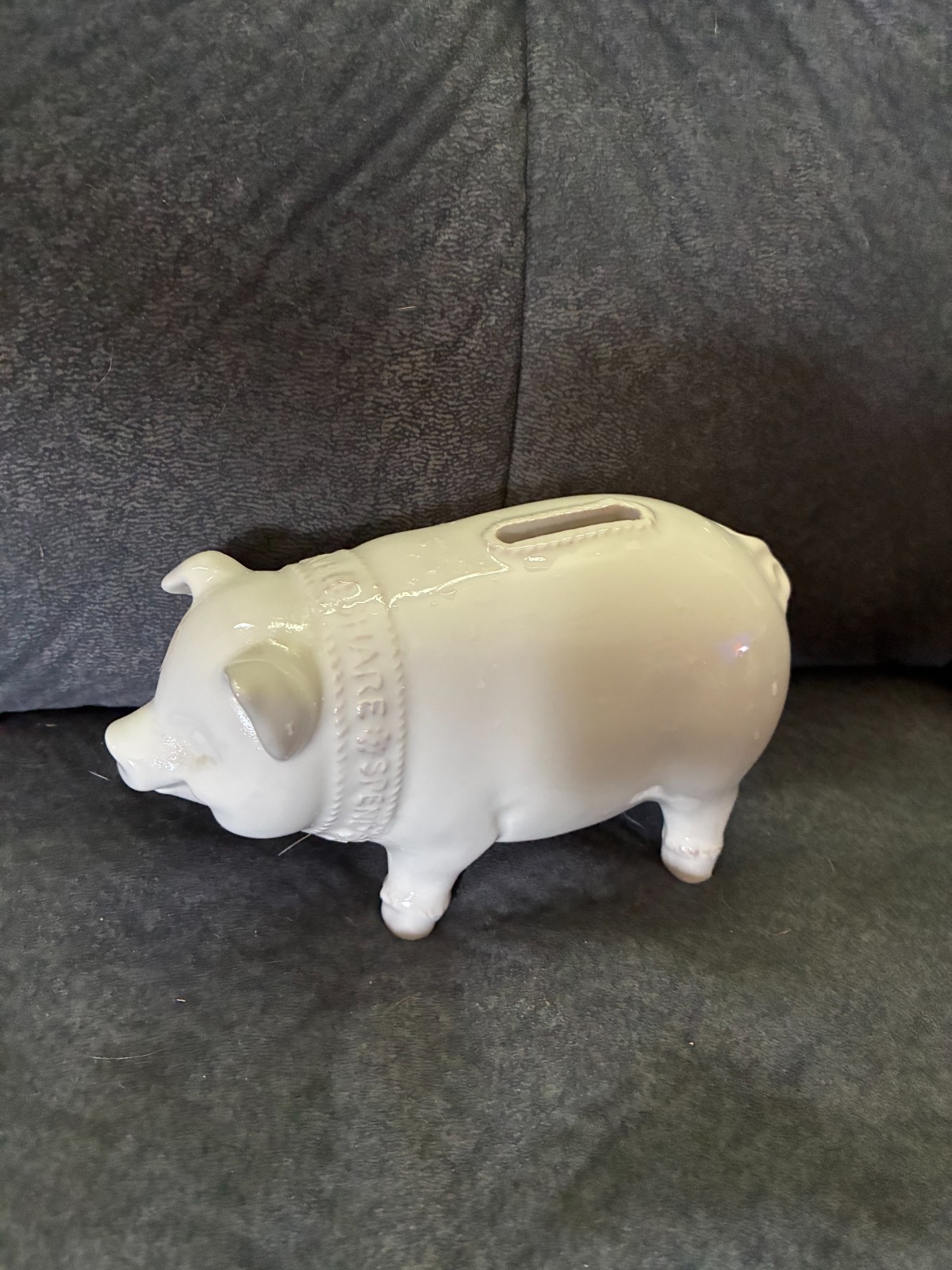 Vintage White Piggy Bank, Excellent Condition, Collectible Vintage White Piggy Bank, Excellent Condition, Collectible