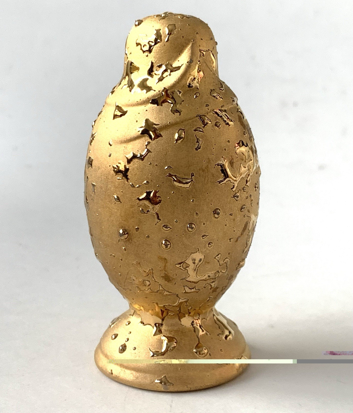 Vintage Mid-Century Weeping 22K Gold Ceramic Salt Shaker Tall 4” MCM