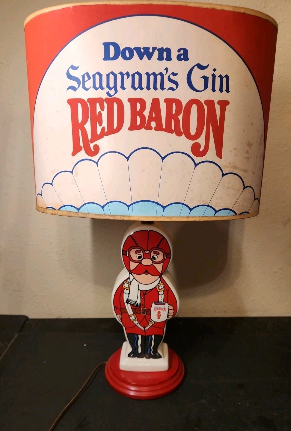 Vintage Seagram's Gin Red Baron Figure Lamp Rare W/ Shade Advertising 