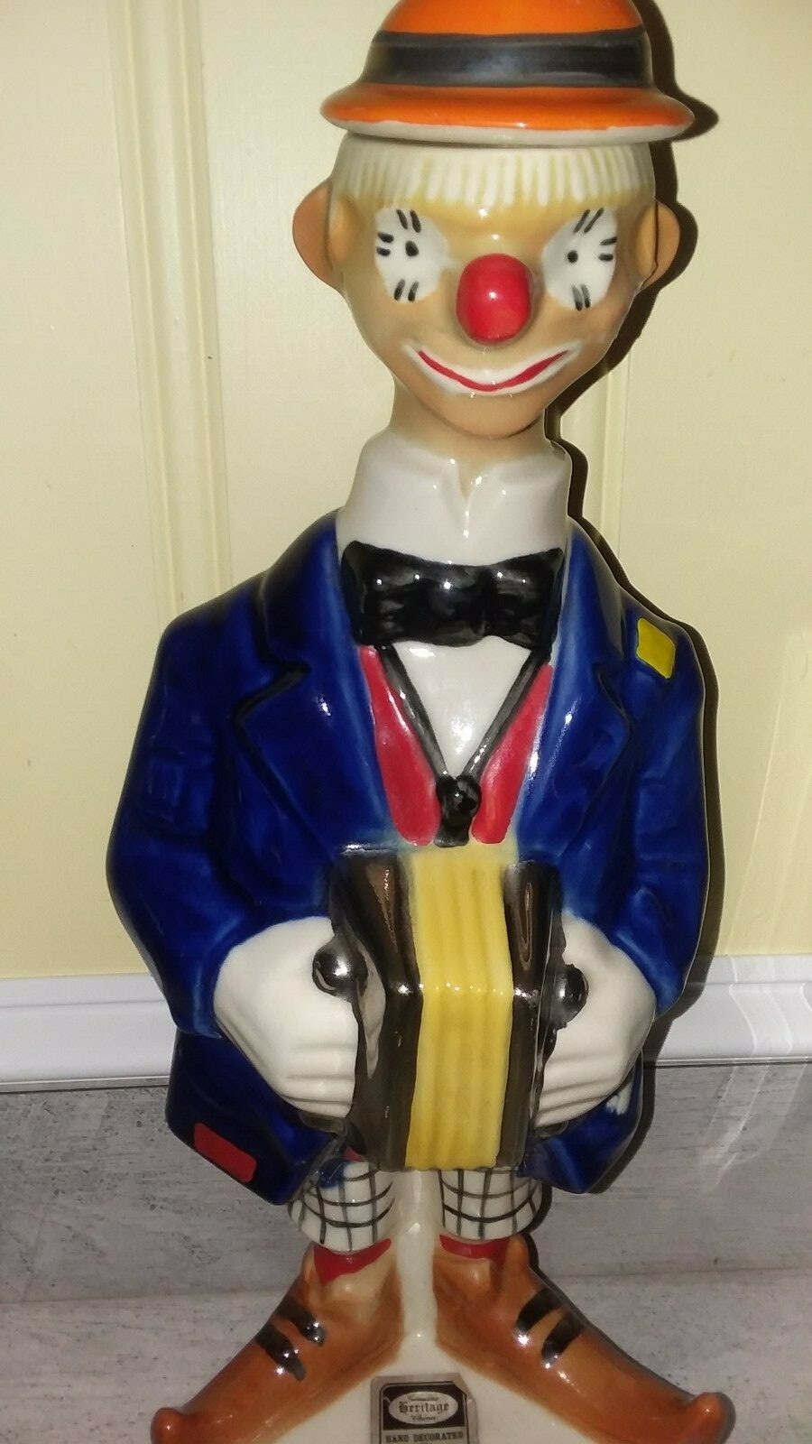 Vintage 1971 Ezra Brooks Clown with Accordion Whiskey Decanter Bottle EUC
