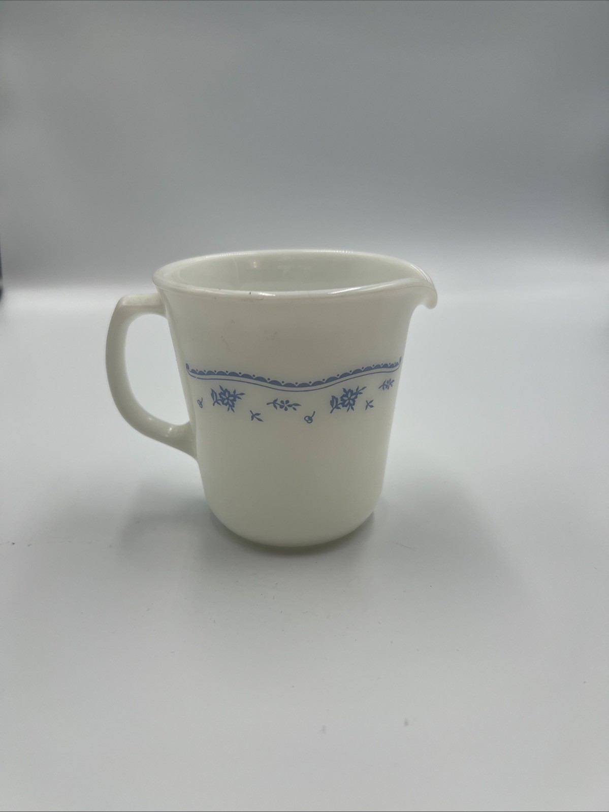 Old Pyrex Laurel Leaf Creamer Bluegrass EUC
