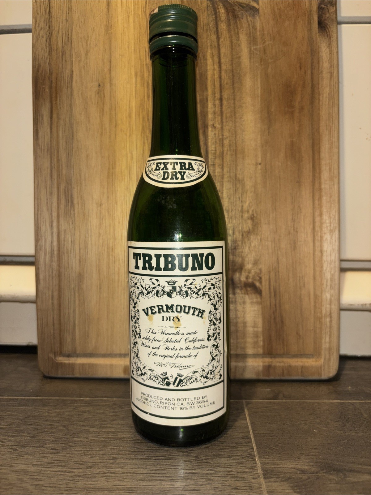 Vintage Tribuno Extra Dry VERMOUTH One Liter Bottle (empty) collectors bottle Vintage Tribuno Extra Dry VERMOUTH One Liter Bottle (empty) collectors bottle