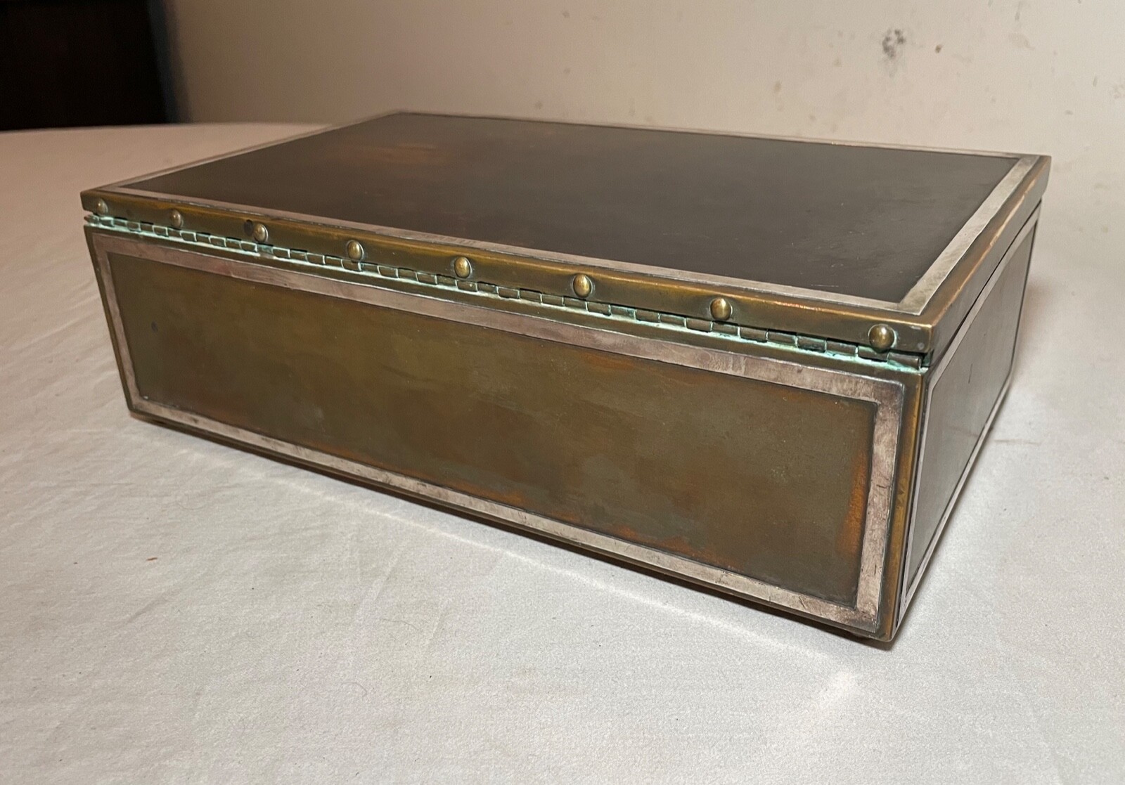 LARGE antique Heintz art metal bronze sterling silver cigar humidor box 4089 LARGE antique Heintz art metal bronze sterling silver cigar humidor box 4089